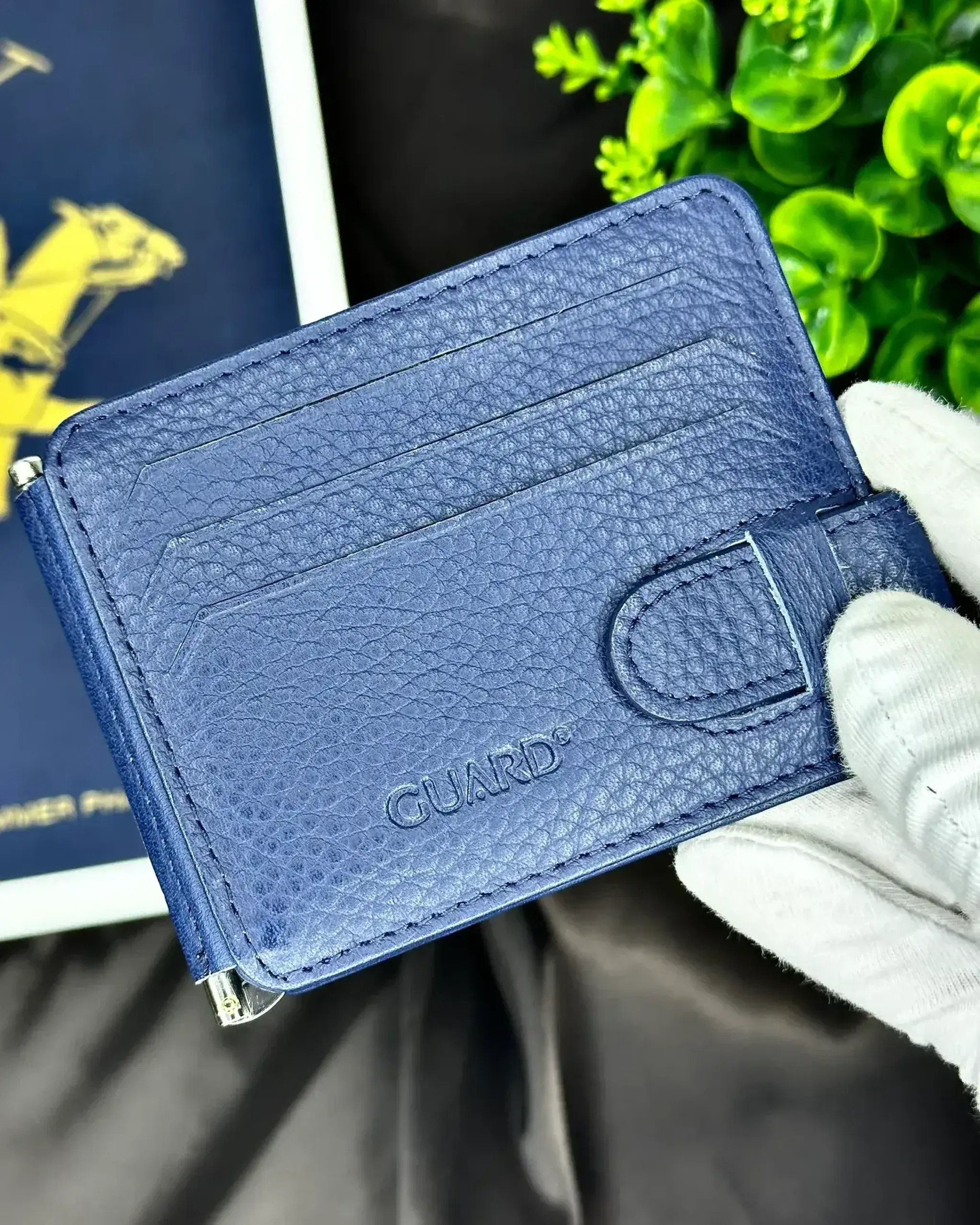 Cardholder Guard 5175