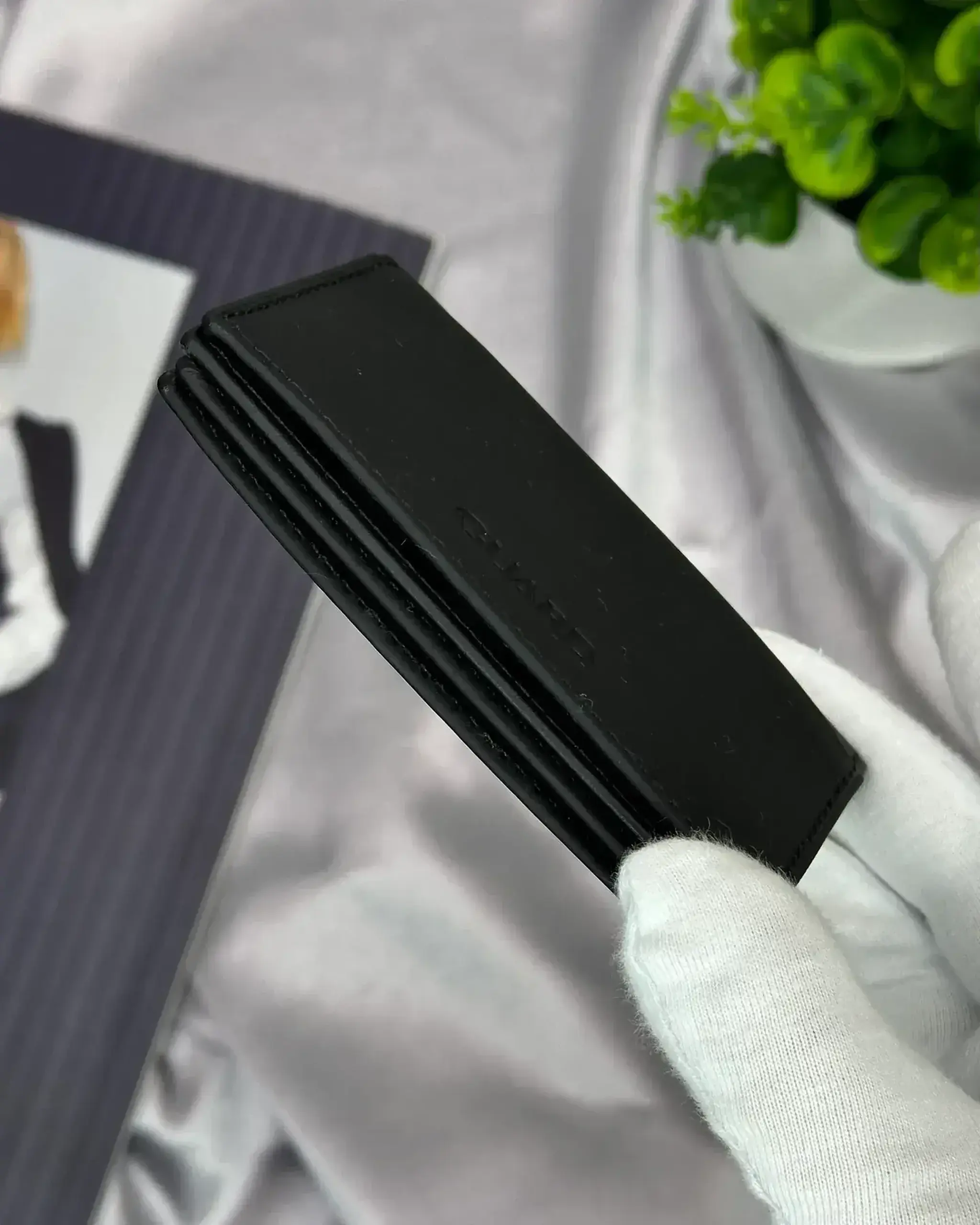Cardholder Guard 1169N