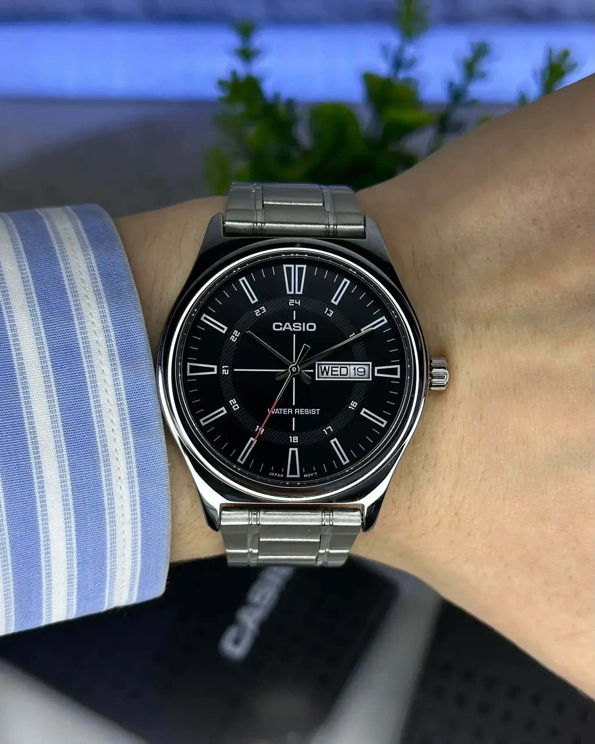 Casio MTP-V006D-7CUDF - Negru Data, Ziua saptamanii