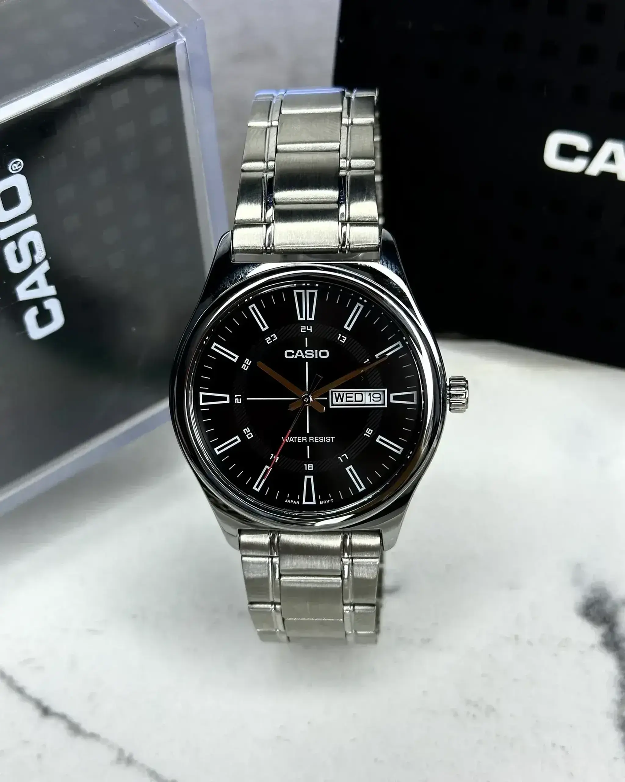 Casio MTP-V006D-7CUDF - Negru Data, Ziua saptamanii