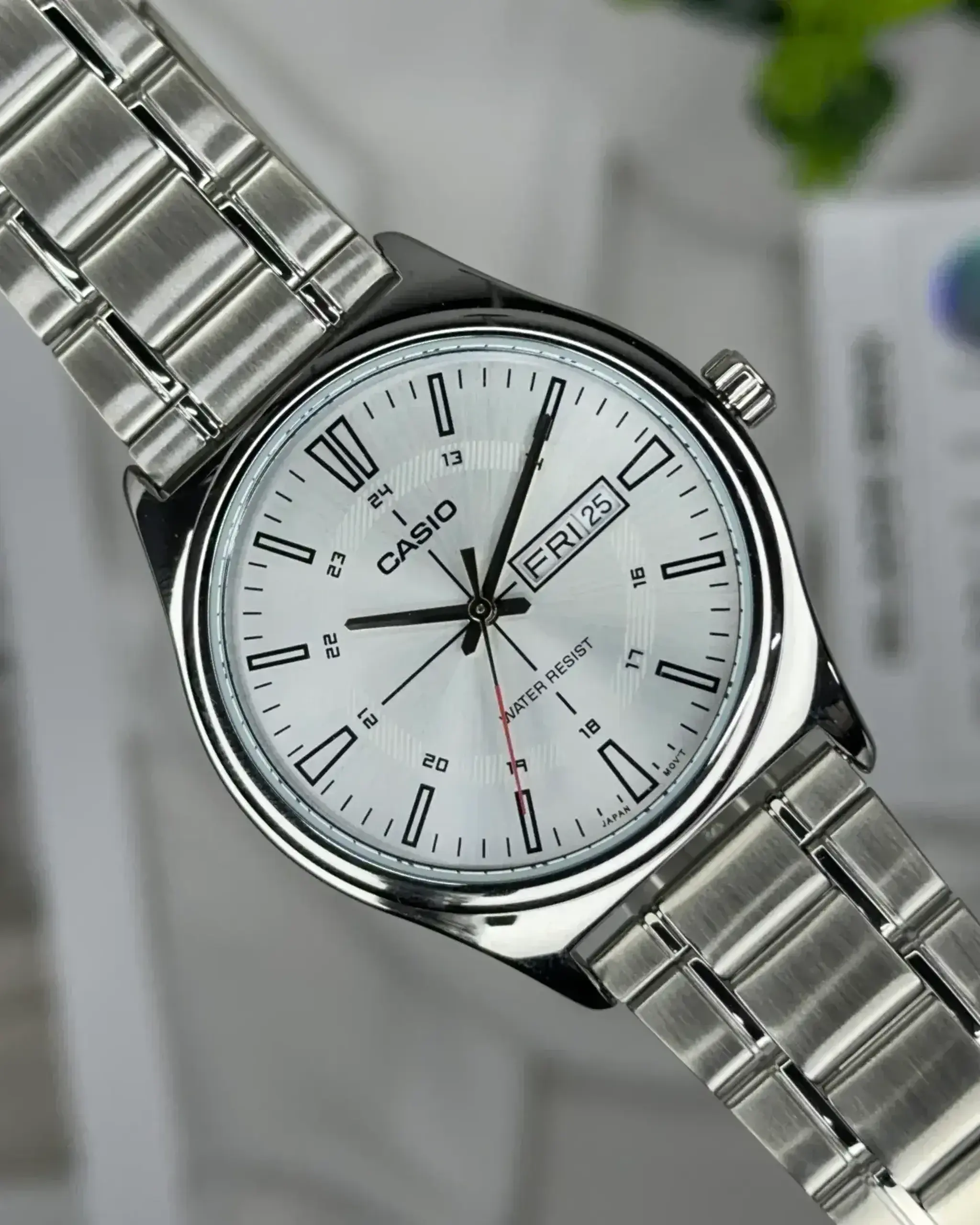 Casio MTP-V006D-7CUDF - Argintiu Data, Ziua saptamanii