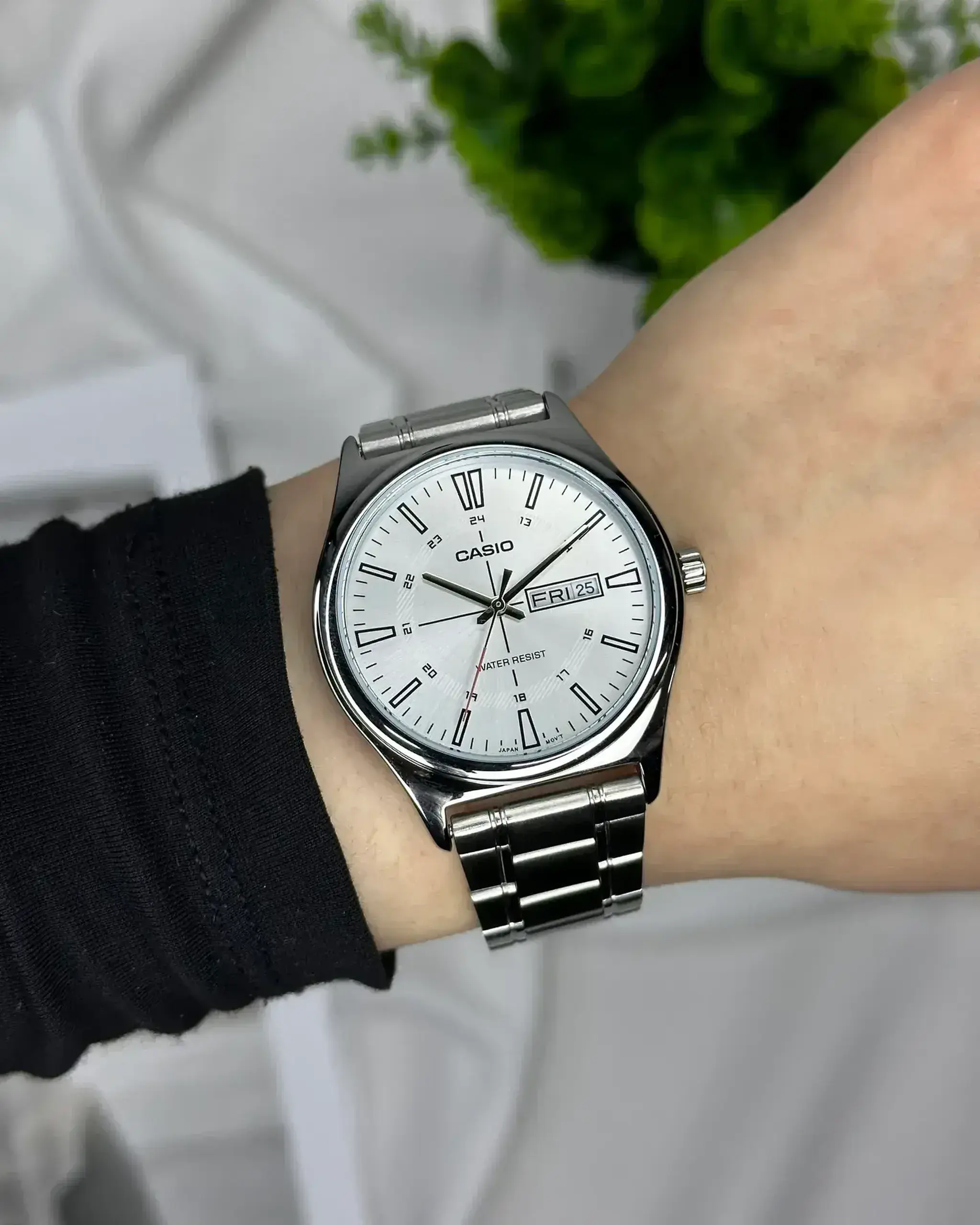 Casio MTP-V006D-7CUDF - Argintiu Data, Ziua saptamanii