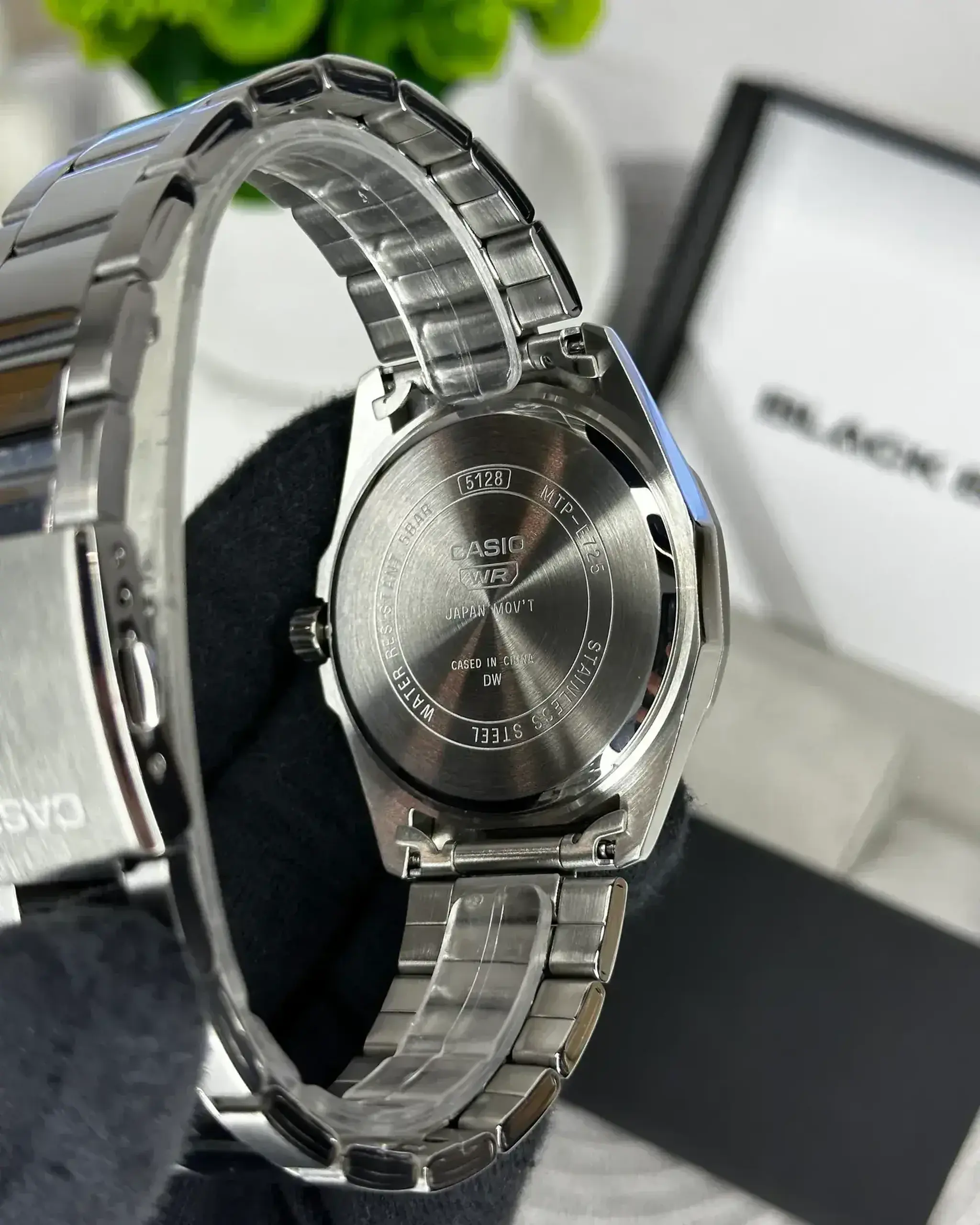 Casio MTP-E725D-3AVDF - Negru Data
