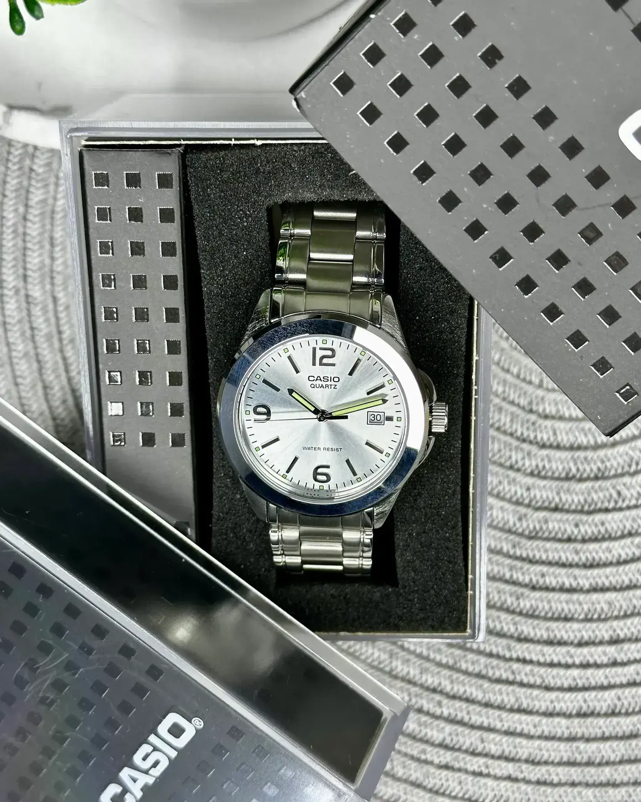 Casio MTP-1215A-7ADF - Alb 43.3 × 38.4 × 8.8 mm