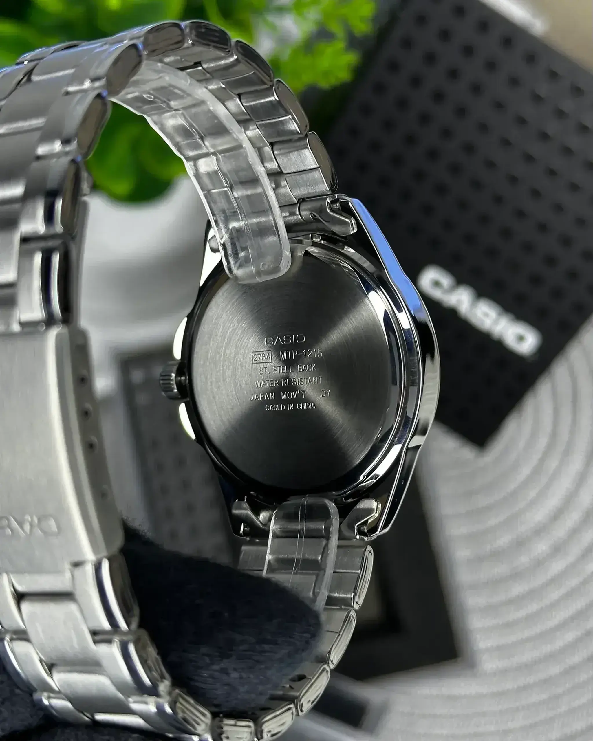 Casio MTP-1215A-7ADF - Alb 43.3 × 38.4 × 8.8 mm