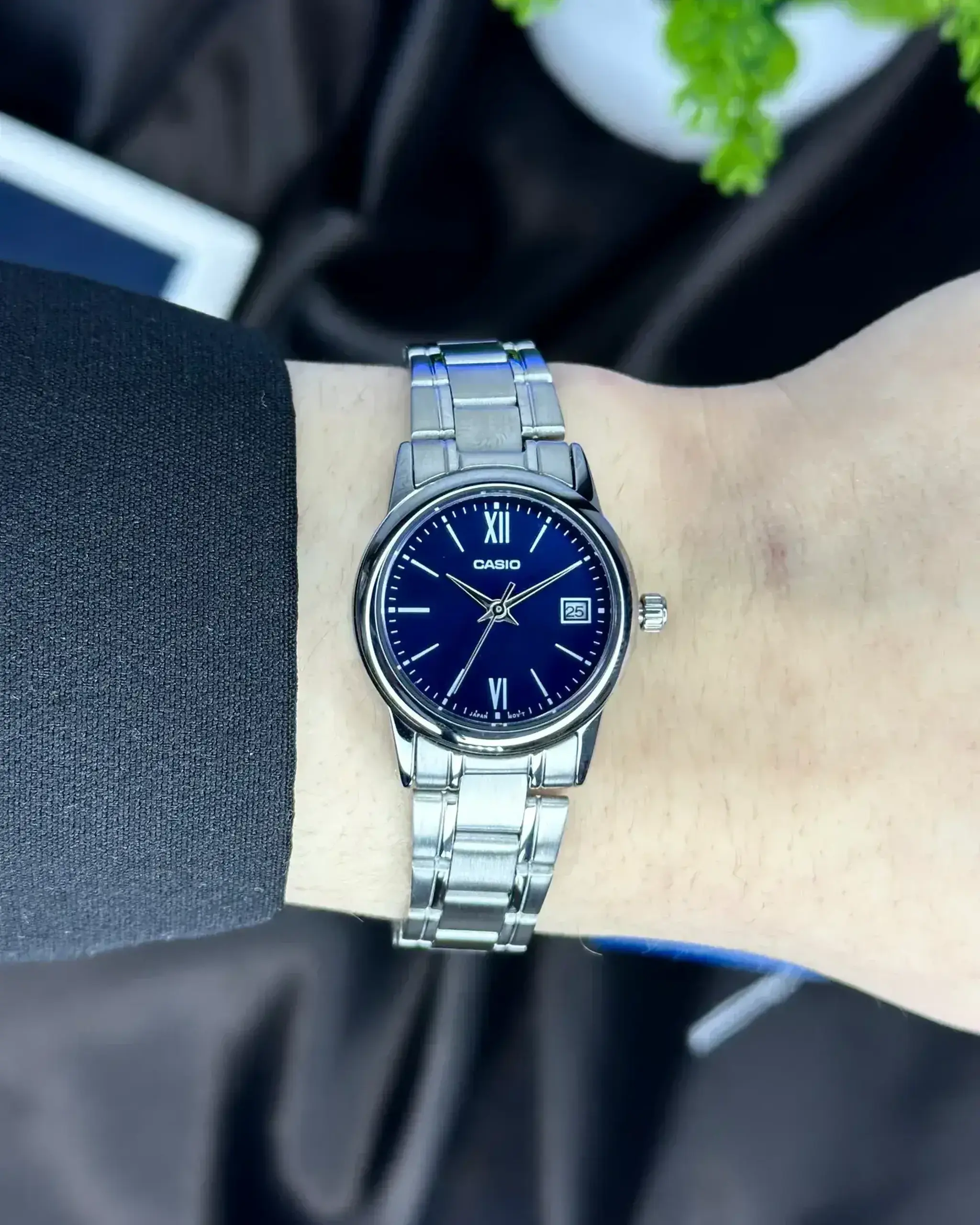 Casio LTP-V005D-2BUDF - Albastru închis 31 × 25 × 9.2 mm