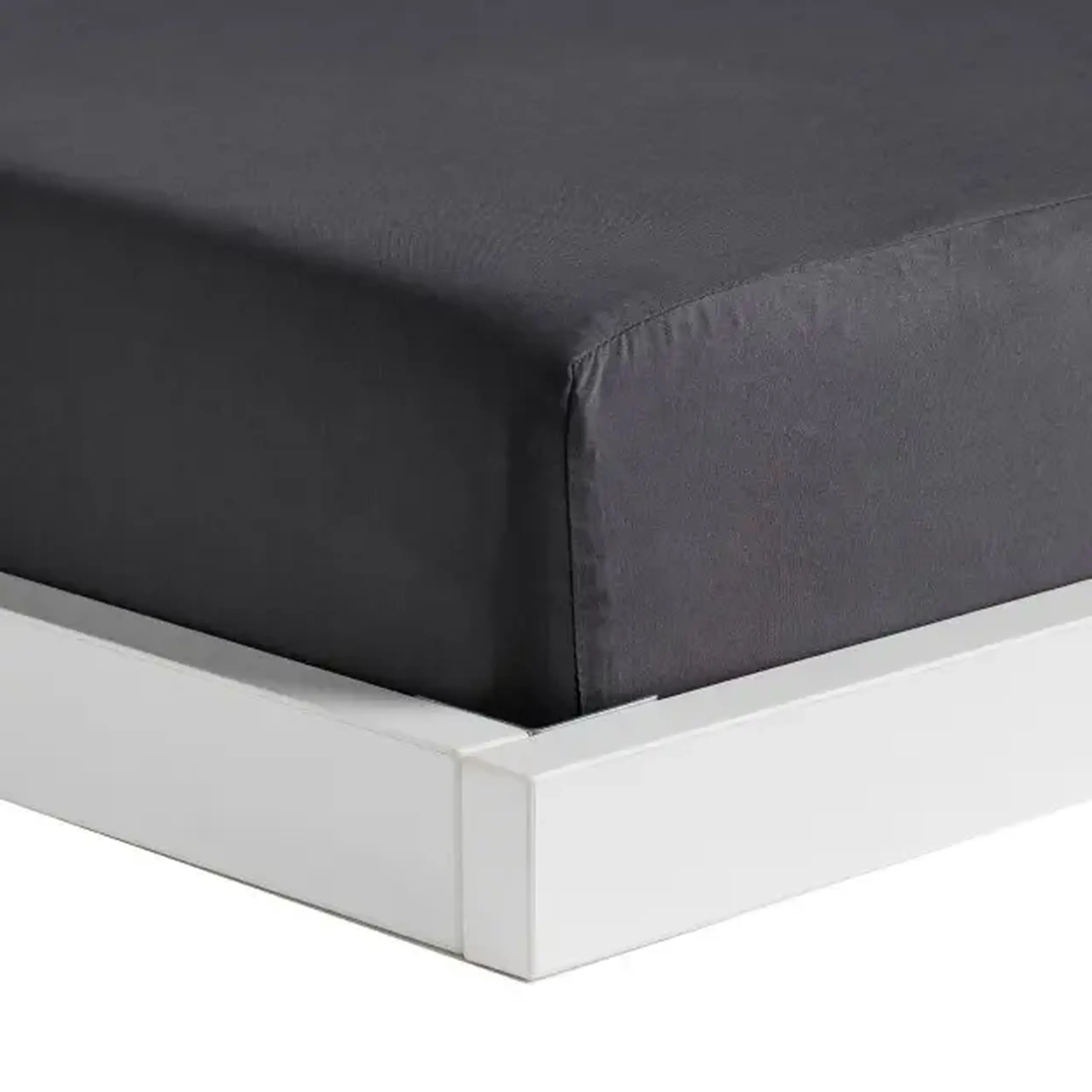 Cearșaf cu elastic SATINETTE
