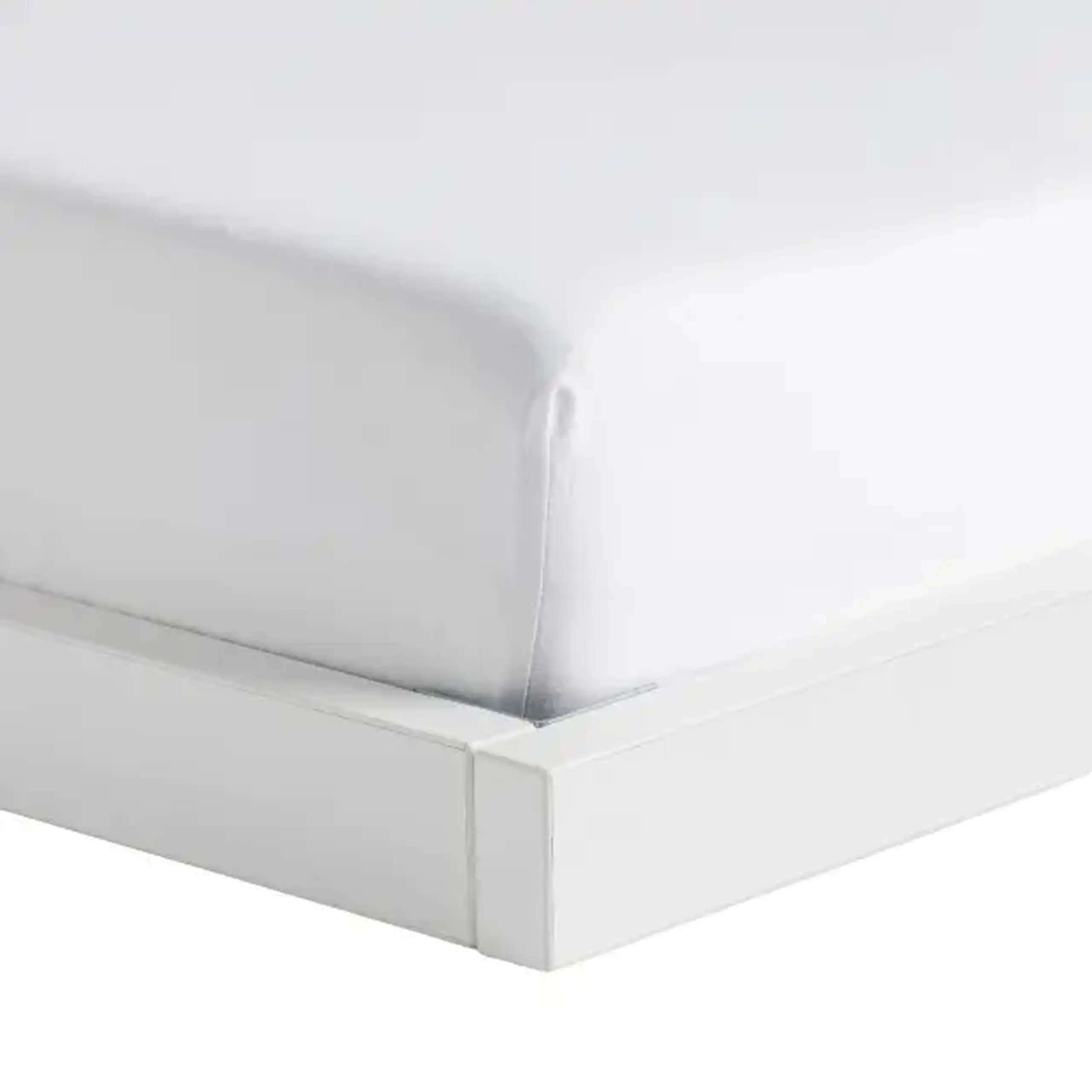 Cearșaf cu elastic SATINETTE