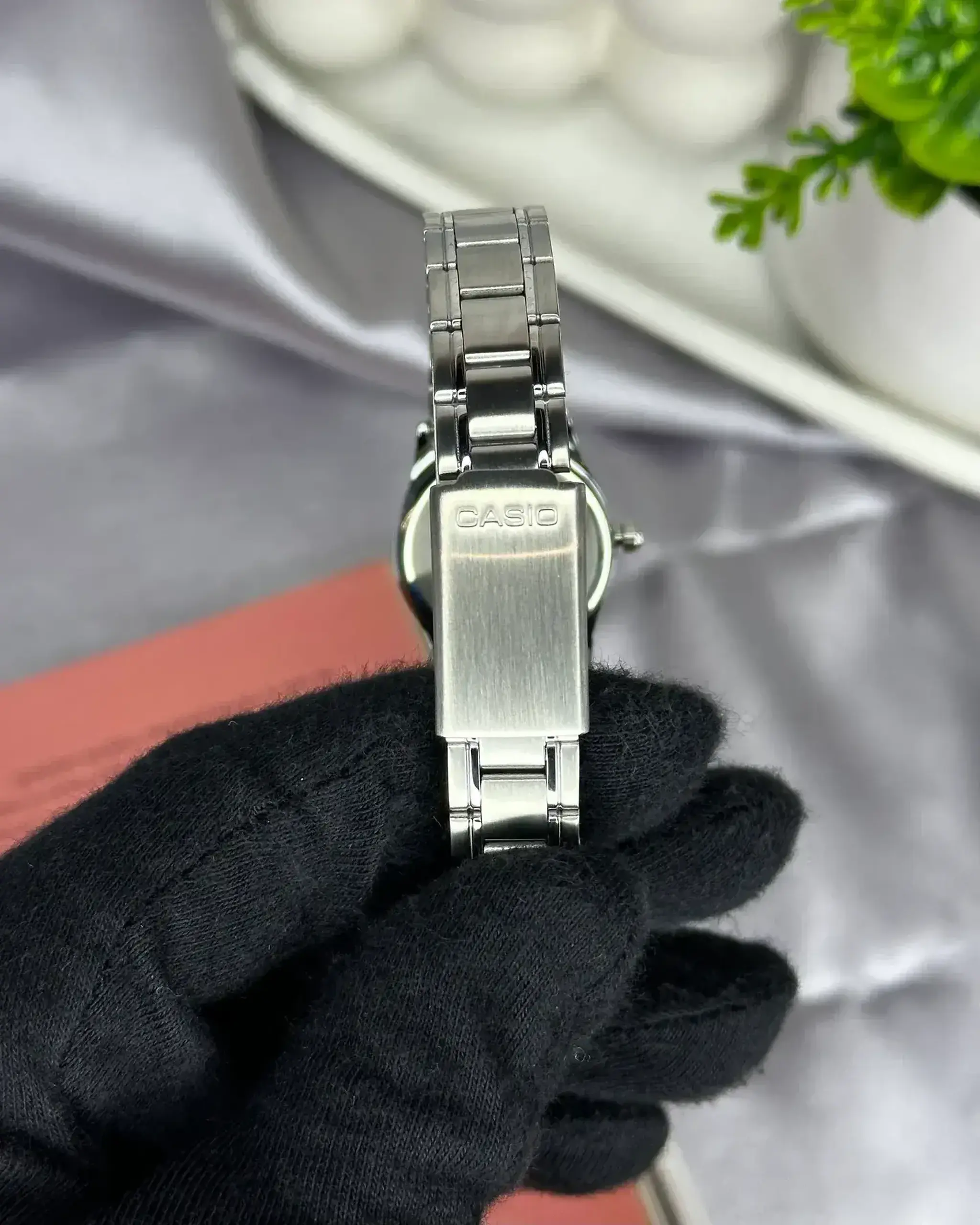 Casio LTP-V005D-2BUDF - Roz 30.4 × 25 × 9.2 mm