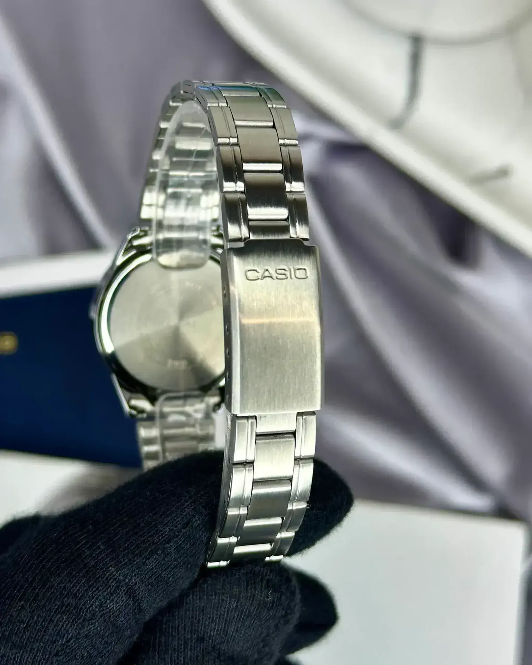Casio LTP-V005D-2BUDF - Albastru 34 × 28.2 × 7.5 mm