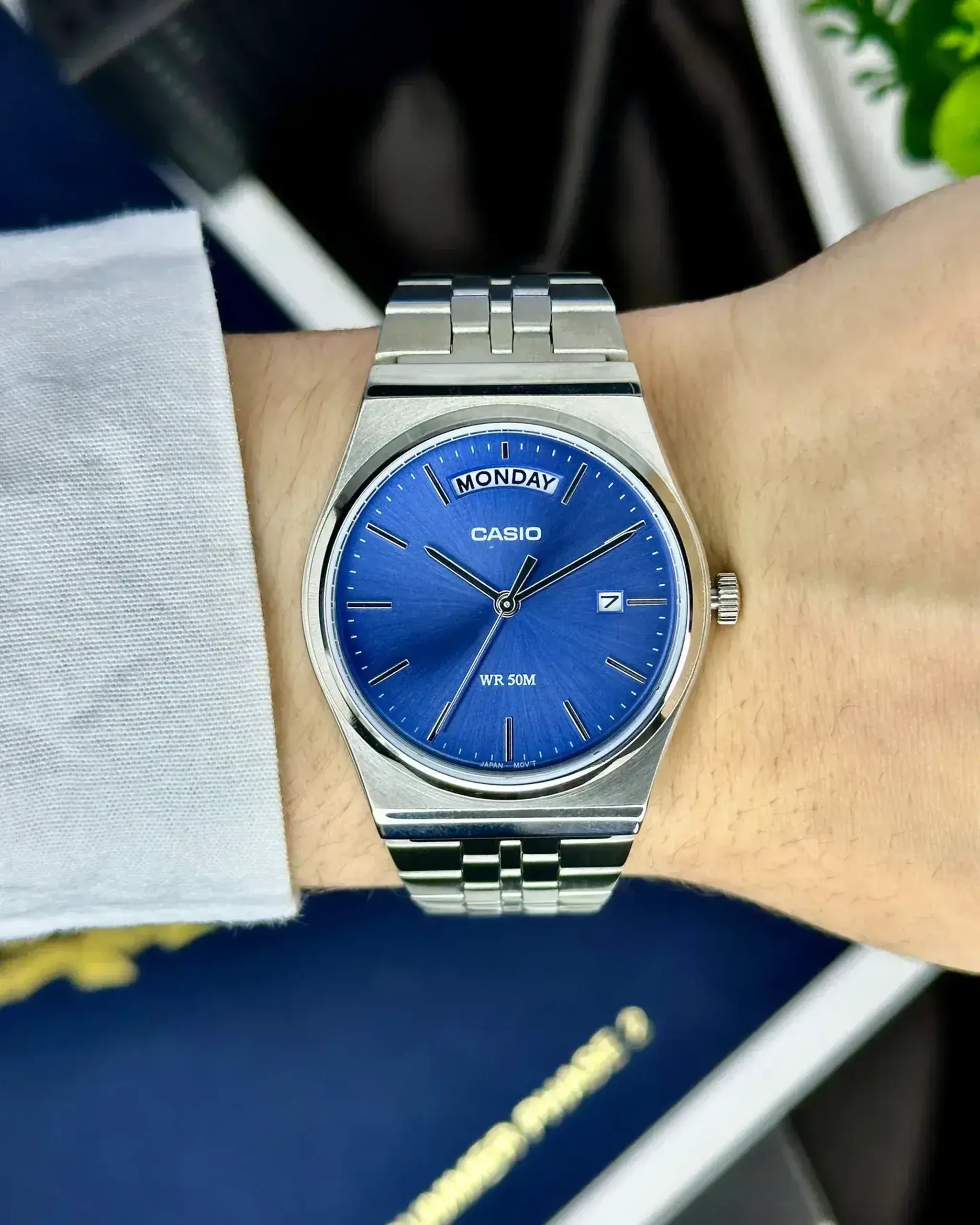 Casio MTP‑B146D‑2AVDF
