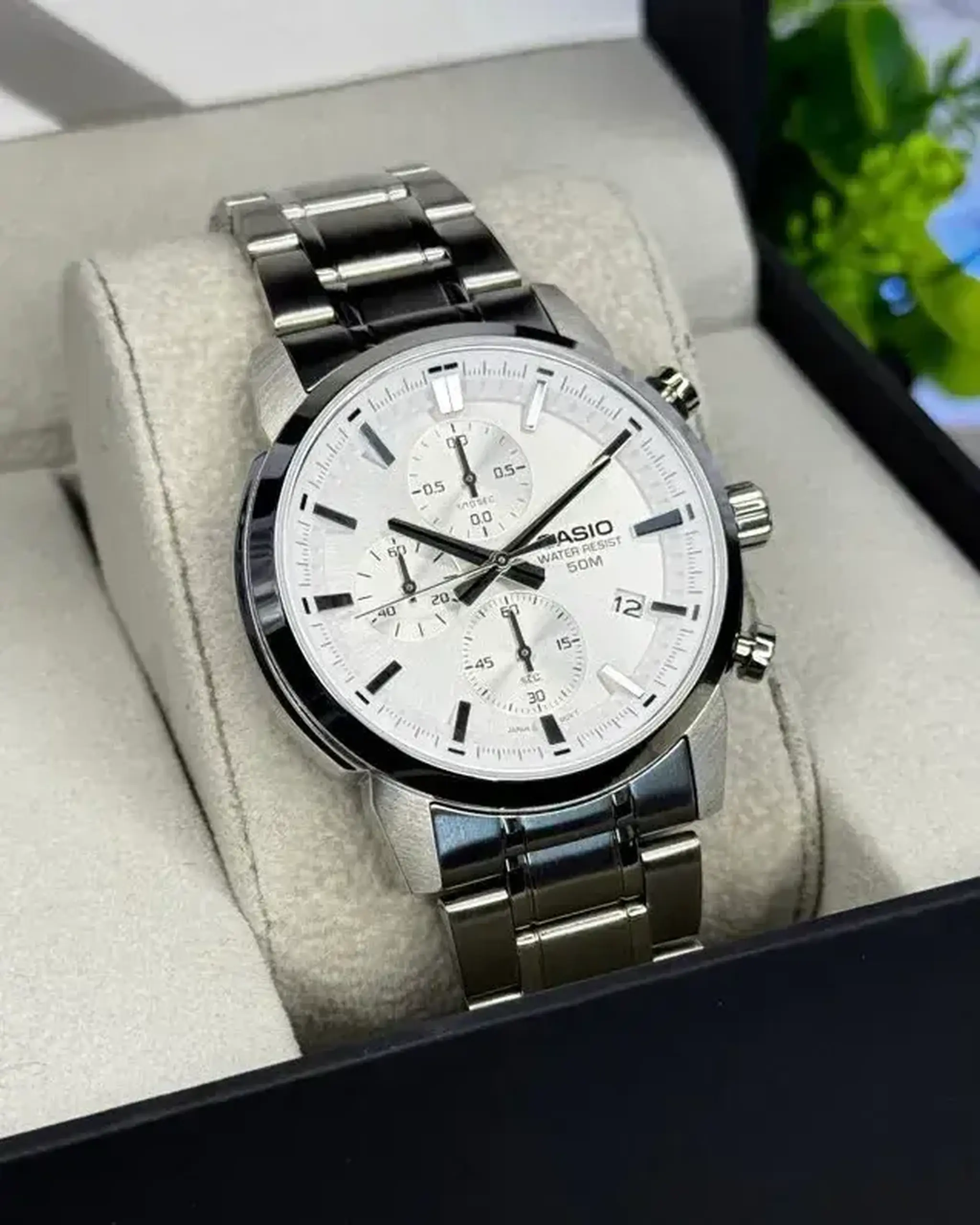 Casio MTP-E725D-3AVDF - Alb / Argintiu deschis Data, Cronometru