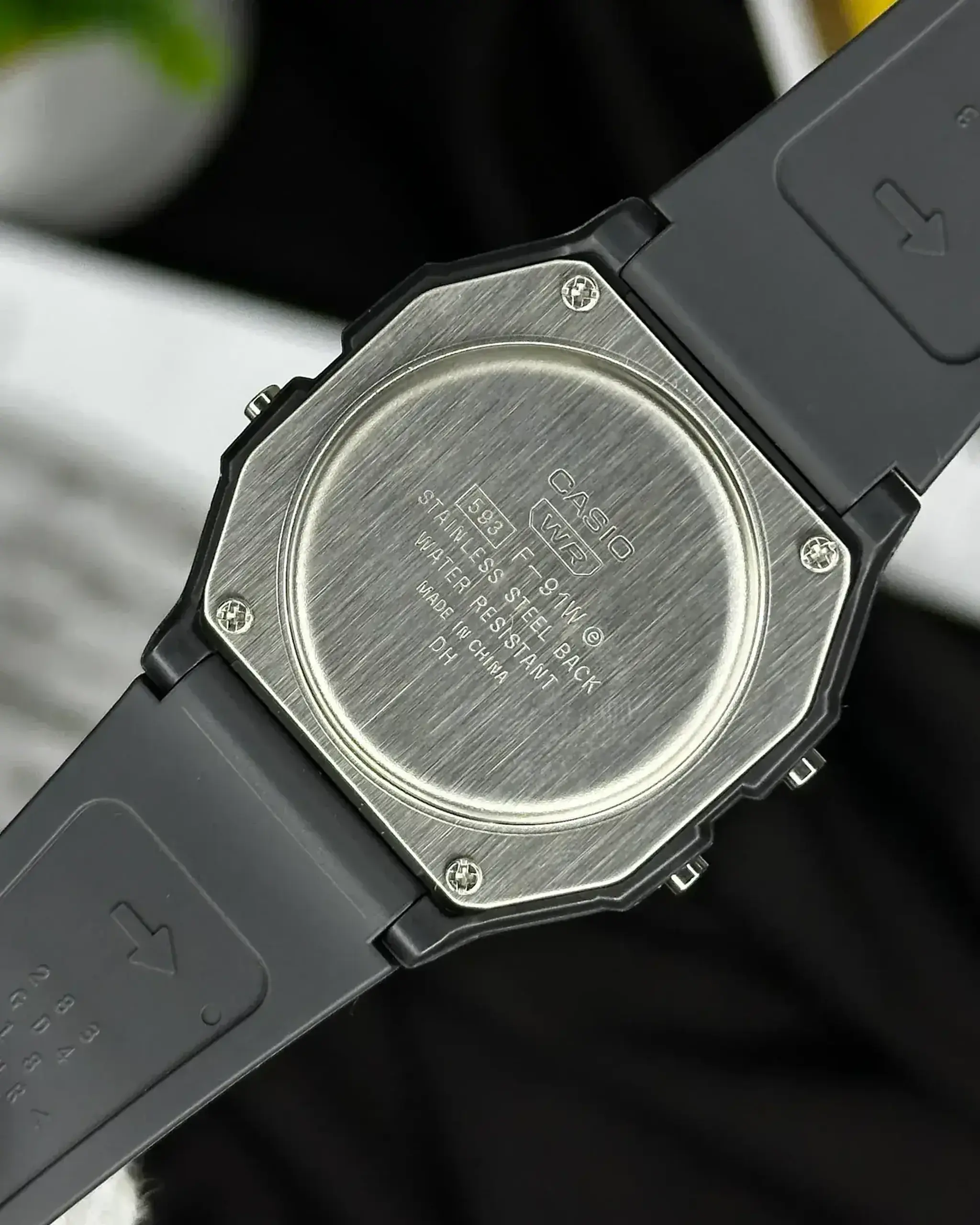 Casio F-91WB-8ADF - Culoare cadran Gri