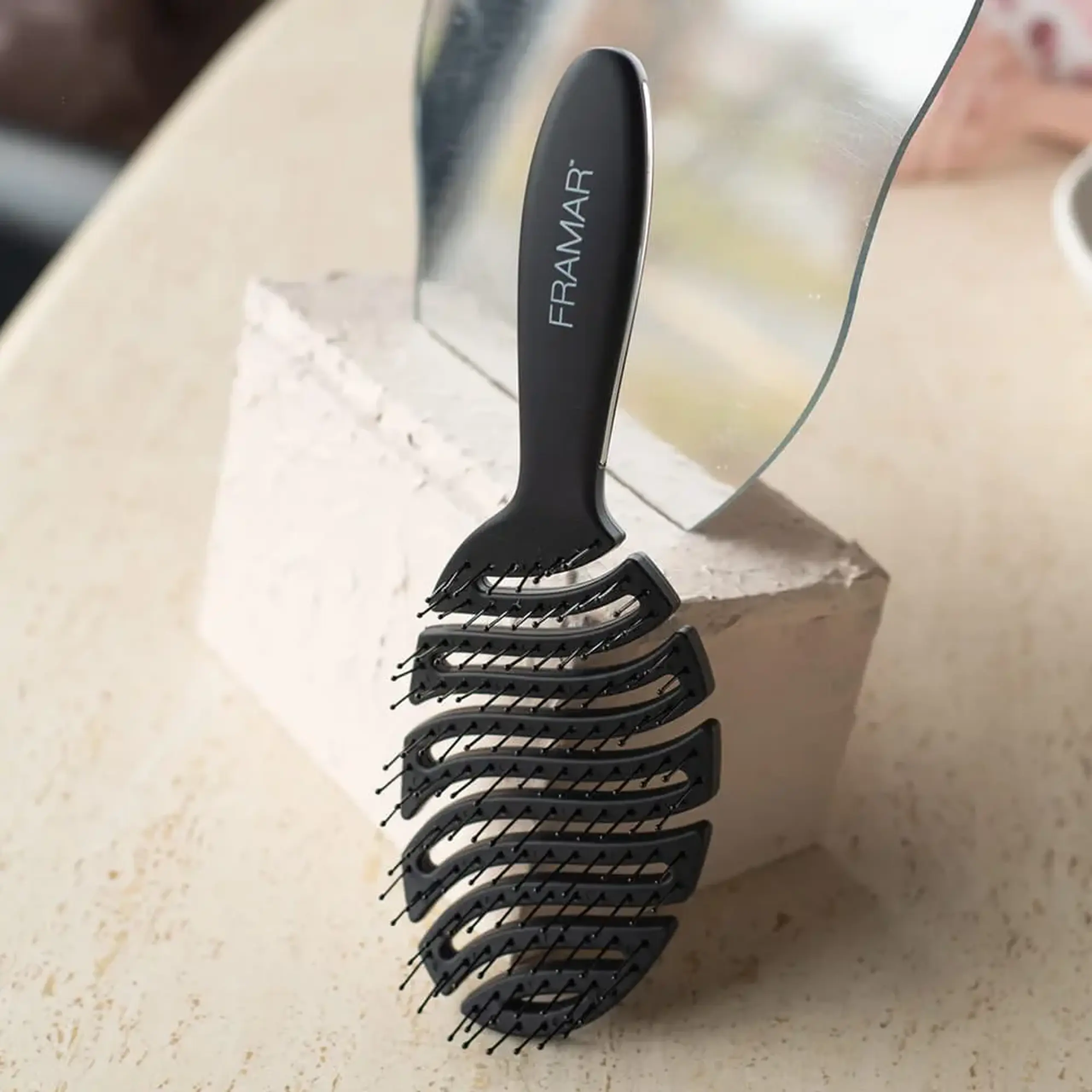 Perie pentru păr Framar Flex Brush Black