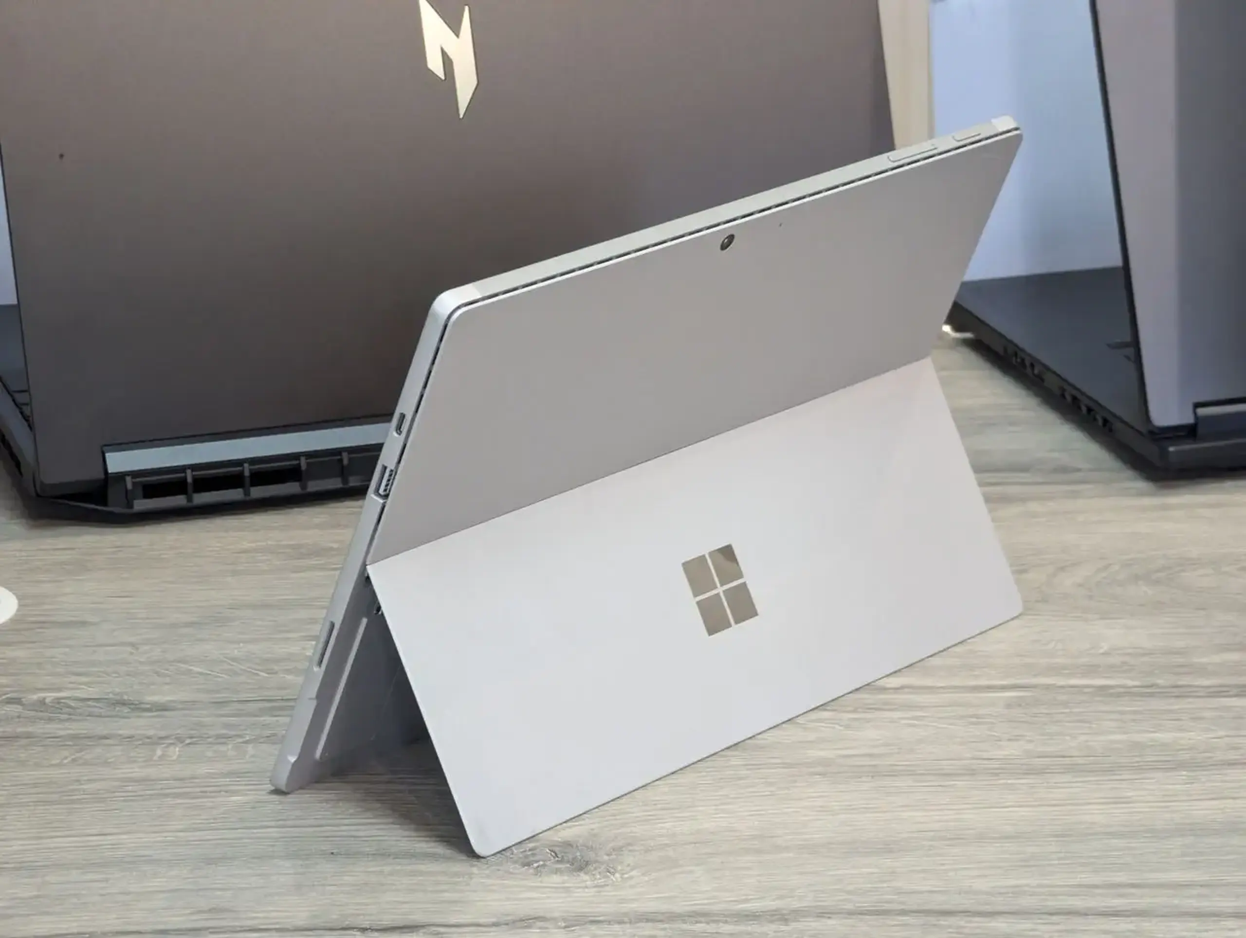 Microsoft Surface Pro 7+ | i7-1165G7 | 32GB Ram | 1TB | 12.3" Touch