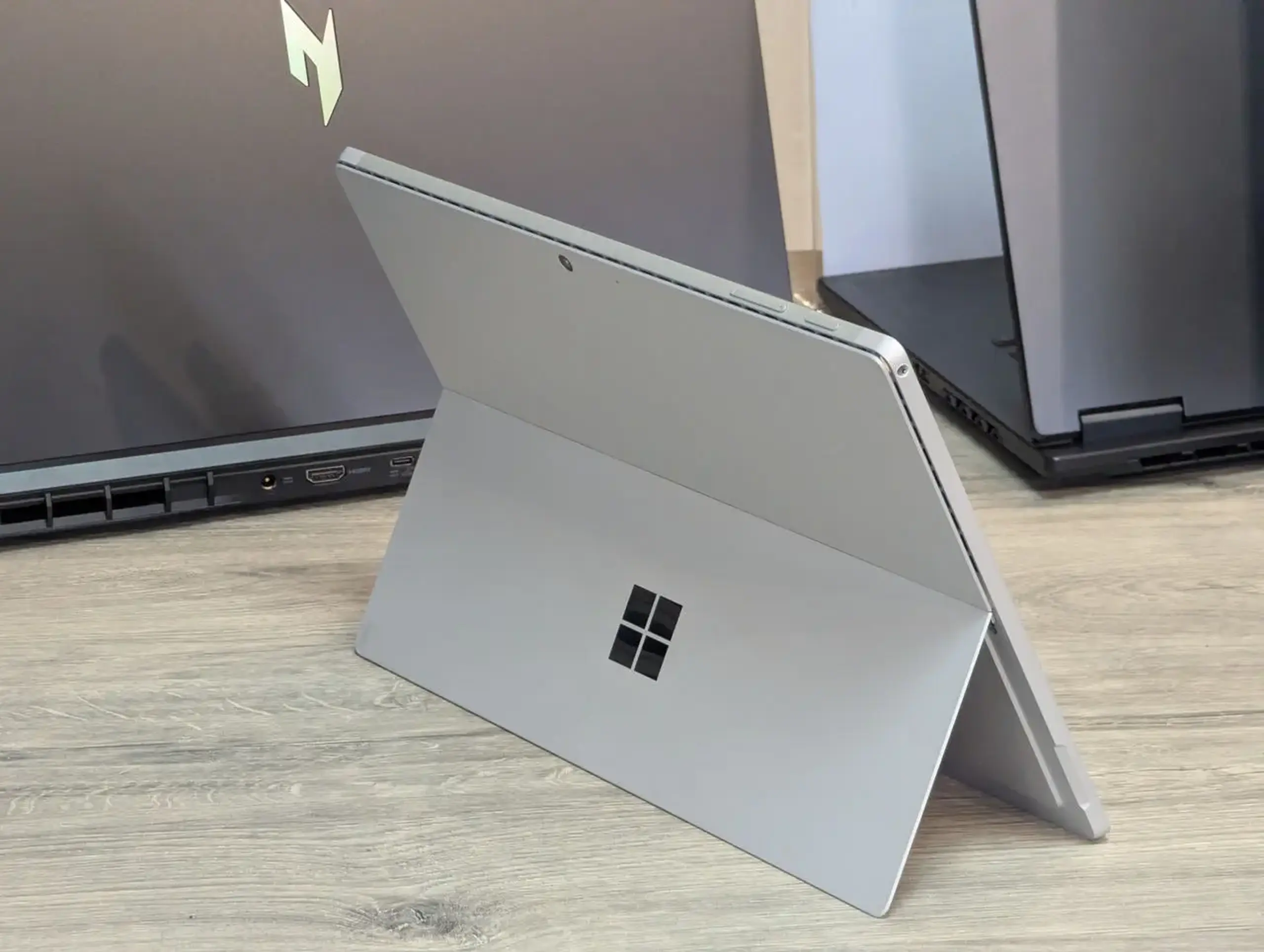 Microsoft Surface Pro 7+ | i7-1165G7 | 32GB Ram | 1TB | 12.3" Touch