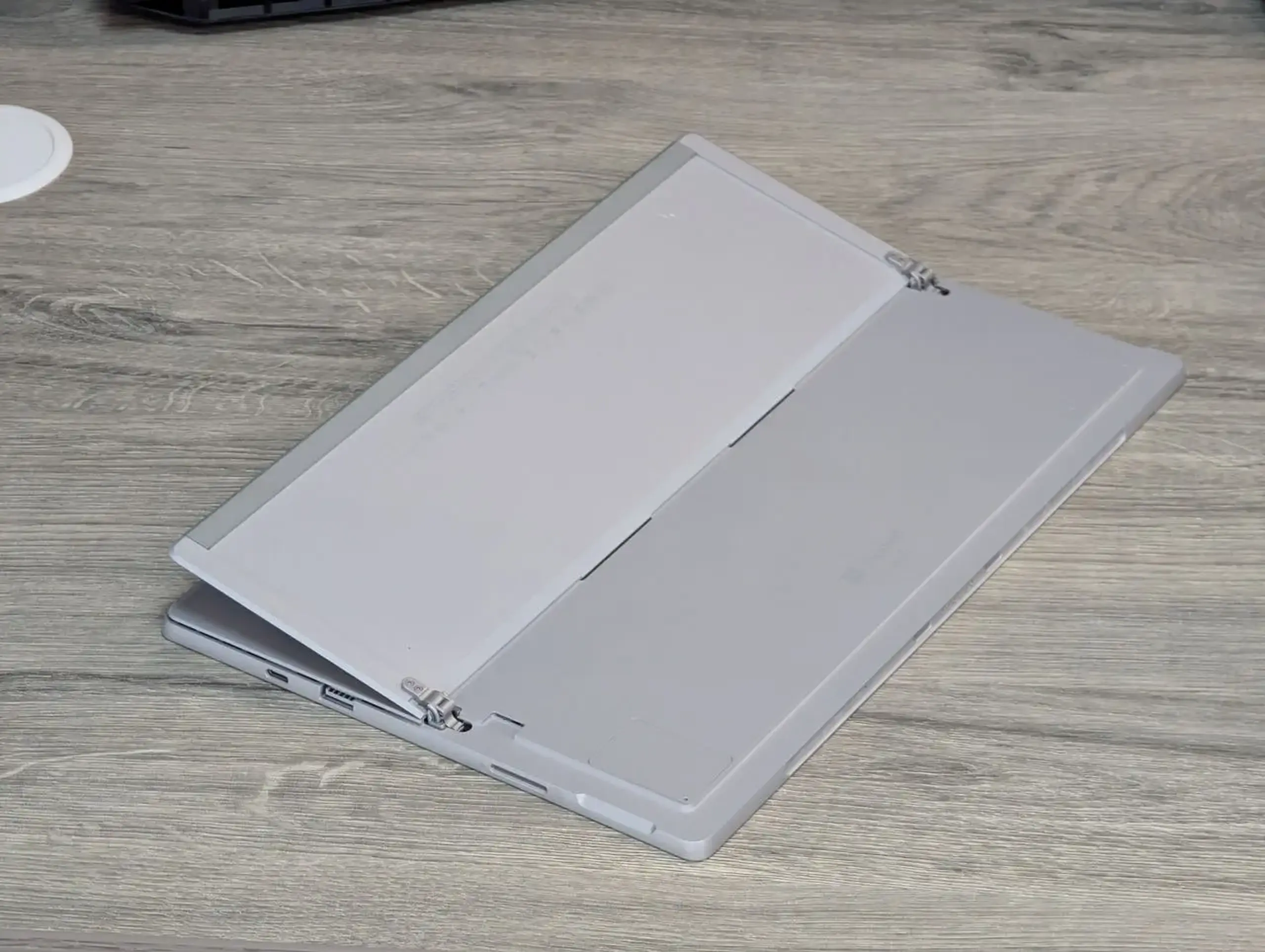 Microsoft Surface Pro 7+ | i7-1165G7 | 32GB Ram | 1TB | 12.3" Touch