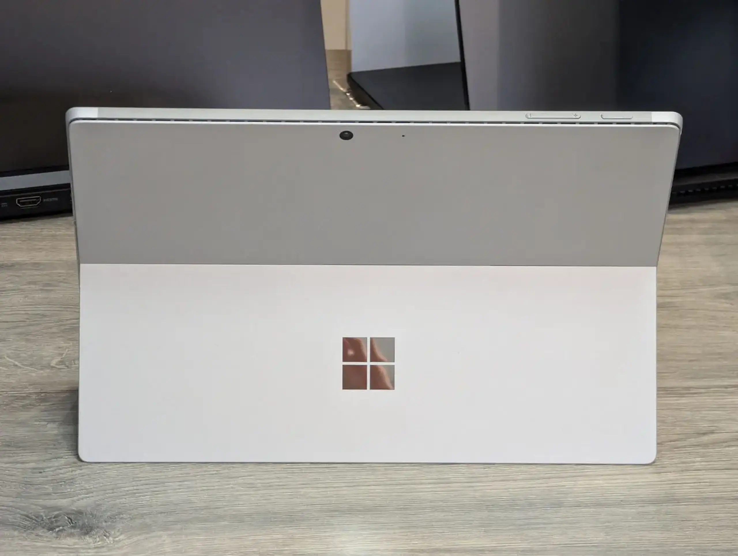 Microsoft Surface Pro 7 | i7-1065G7 | 16GB Ram | 512GB | 12.3" Touch