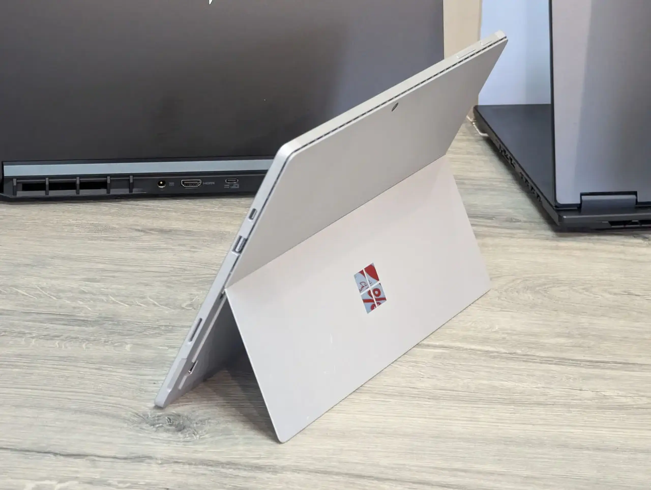 Microsoft Surface Pro 7 | i7-1065G7 | 16GB Ram | 512GB | 12.3" Touch