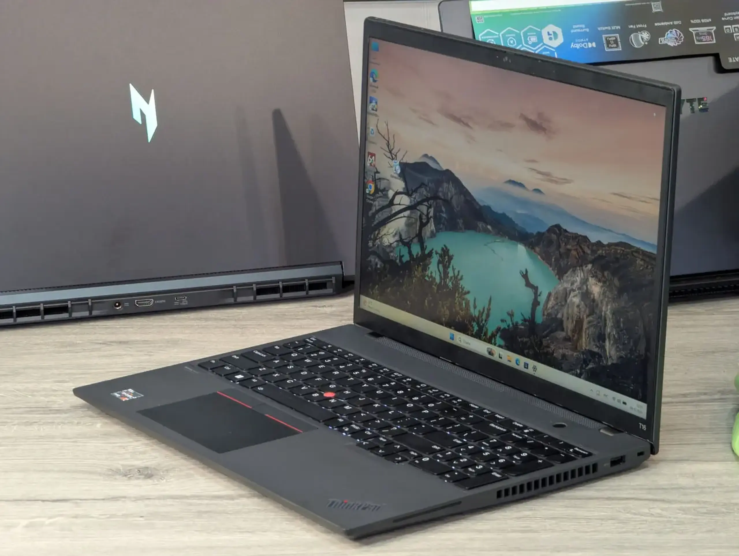 Lenovo ThinkPad T16 Gen 1 | Ryzen 7 PRO 6850U | 16GB Ram | 256GB | 16"