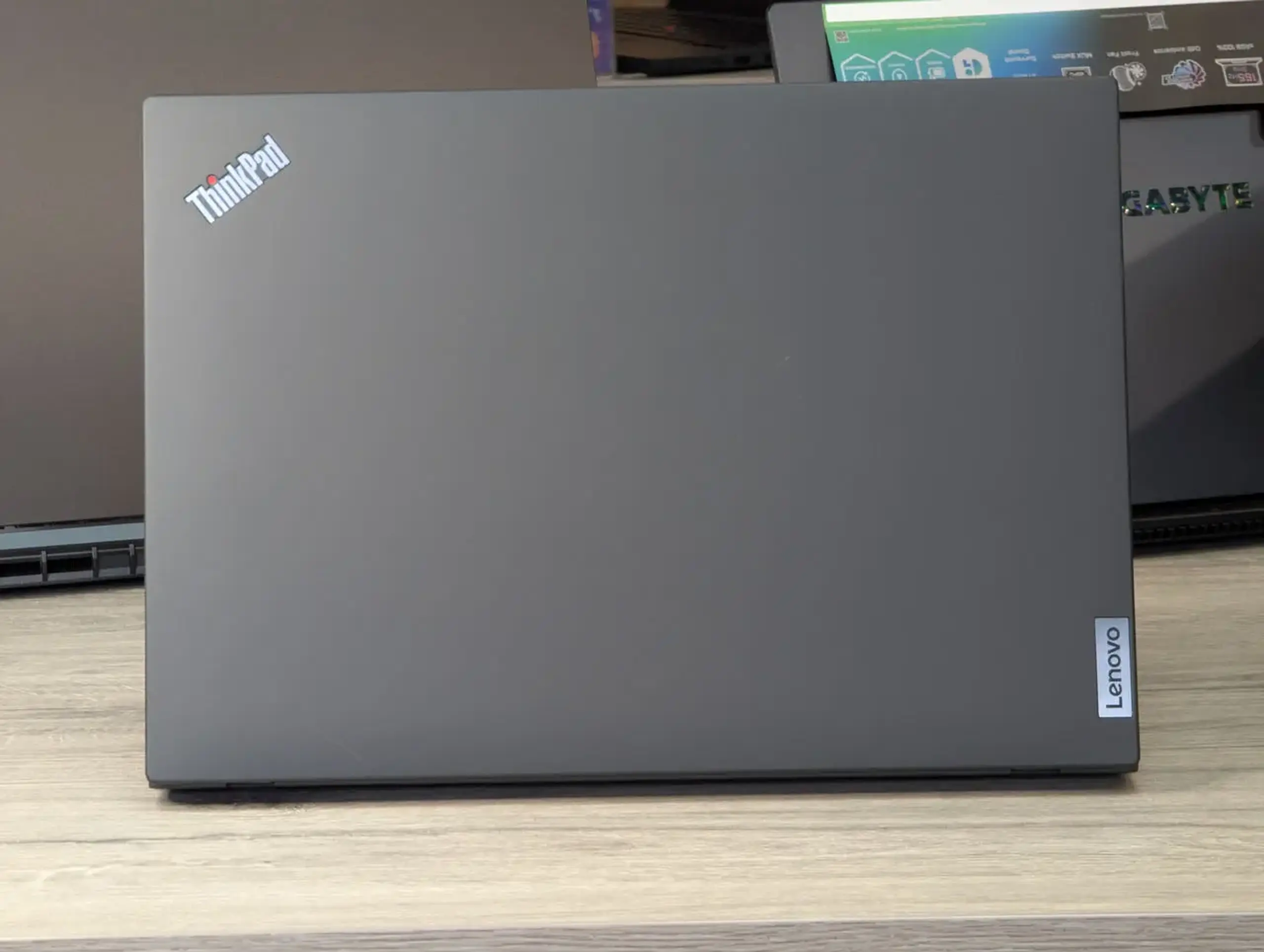 Lenovo ThinkPad T16 Gen 1 | Ryzen 7 PRO 6850U | 16GB Ram | 256GB | 16"