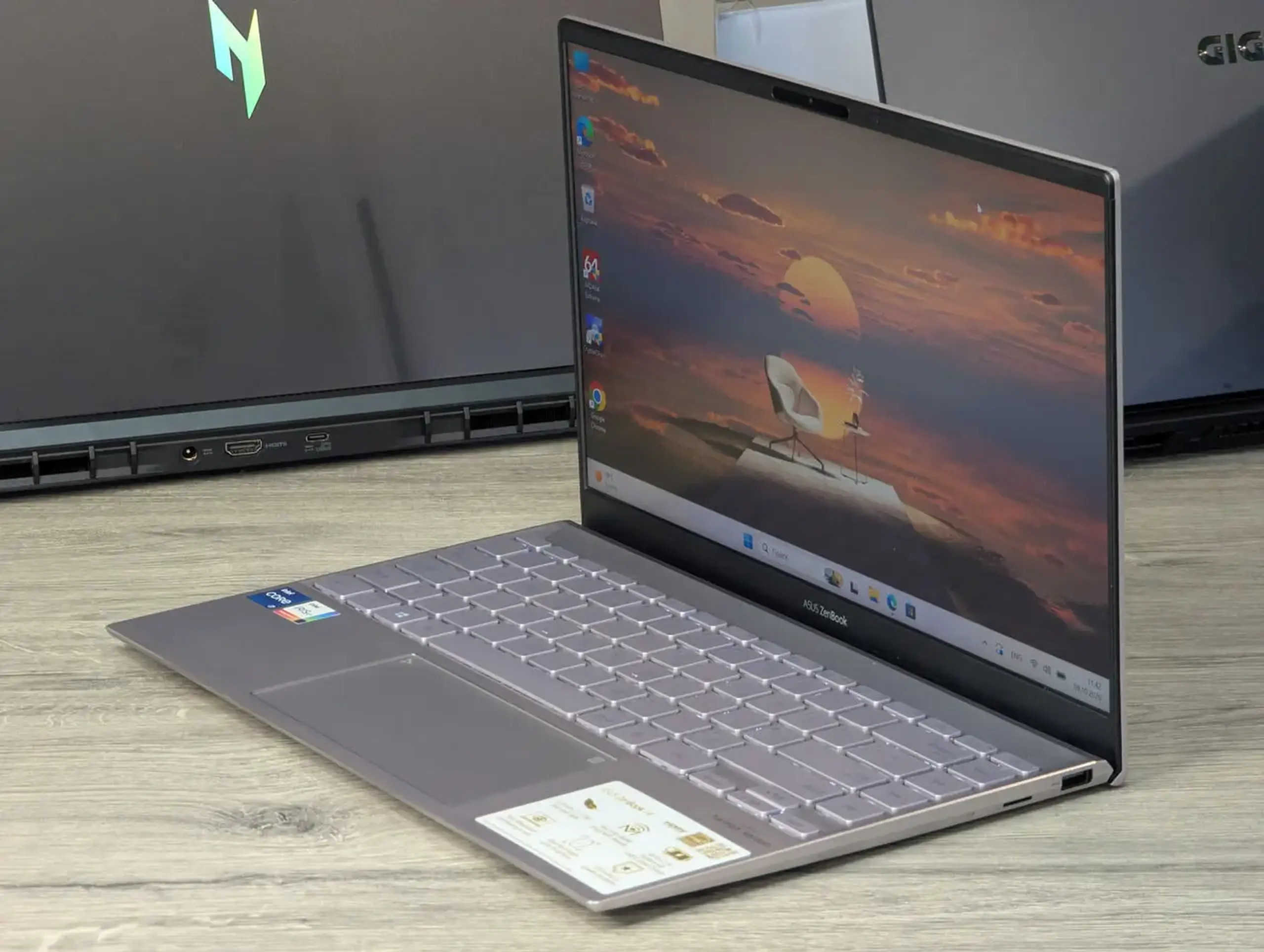Ca nou! ASUS ZenBook 14 UX425EA | i7-1165G7 | 16GB Ram | 512GB | 14"