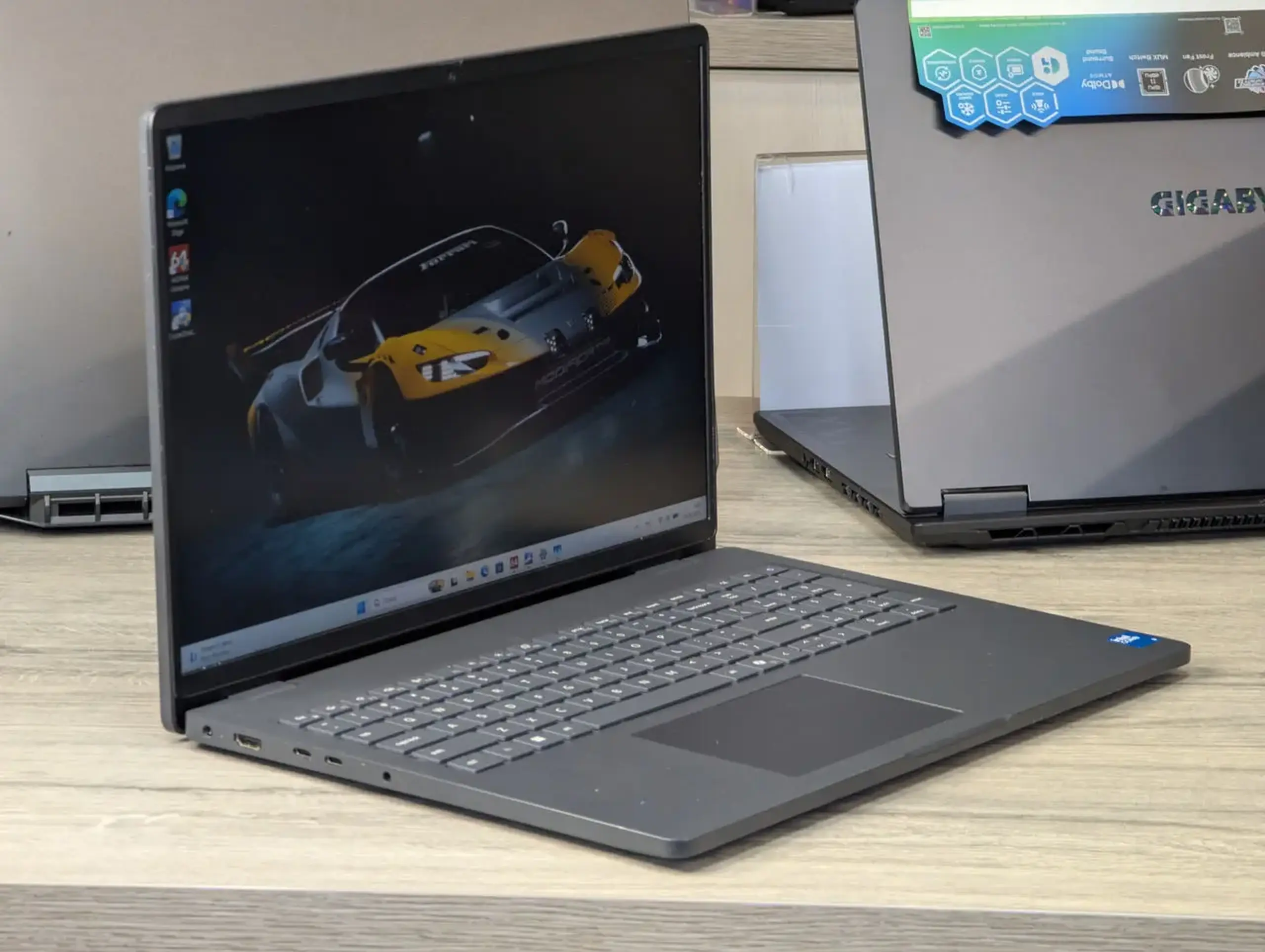 Dell Pro 16 PC16250 | Core 3 100U | 8GB Ram | 256GB | 16"