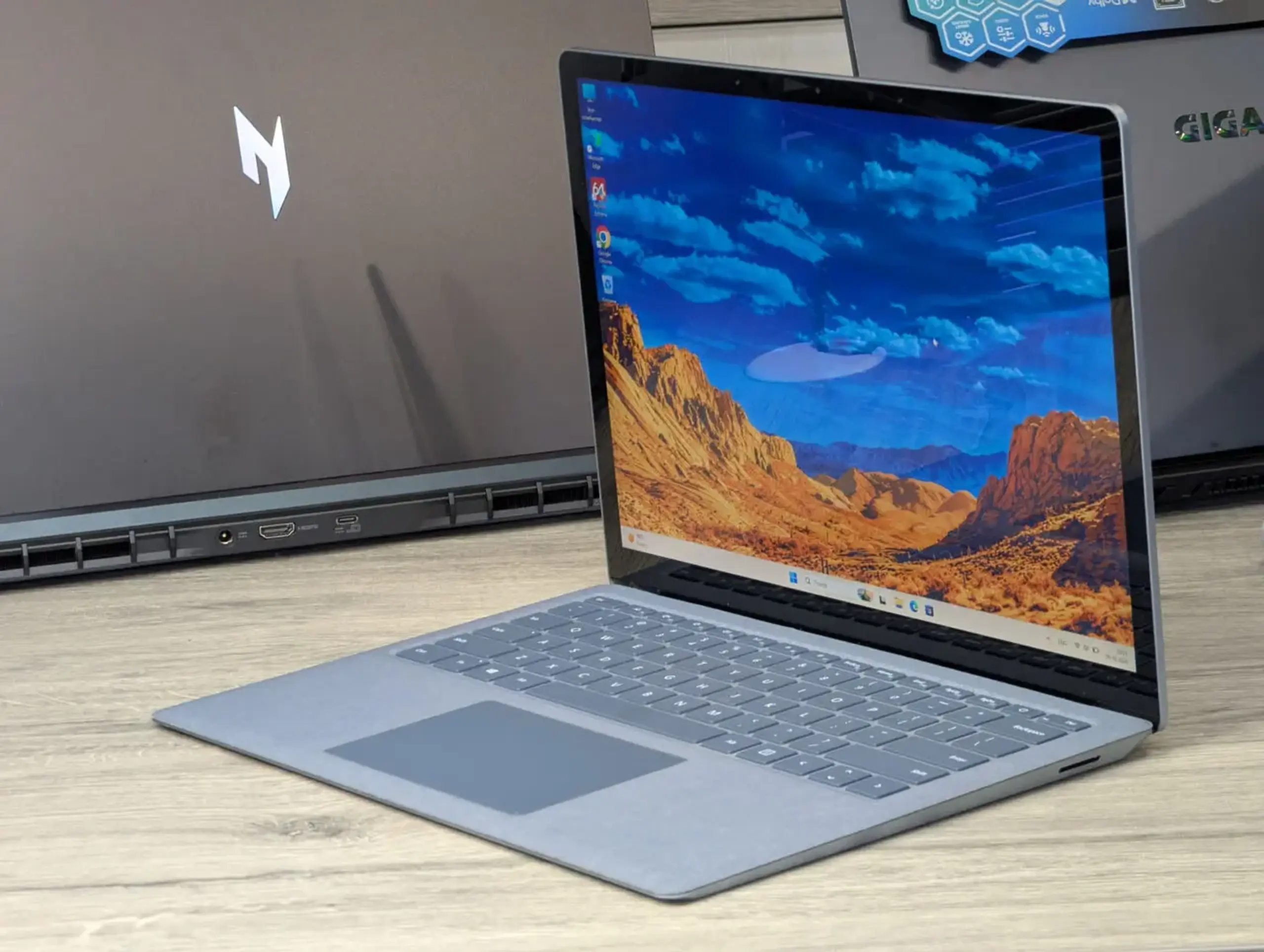 Microsoft Surface Laptop 4 | i7-1185G7 | 16GB Ram | 512GB | 13.5" Touch
