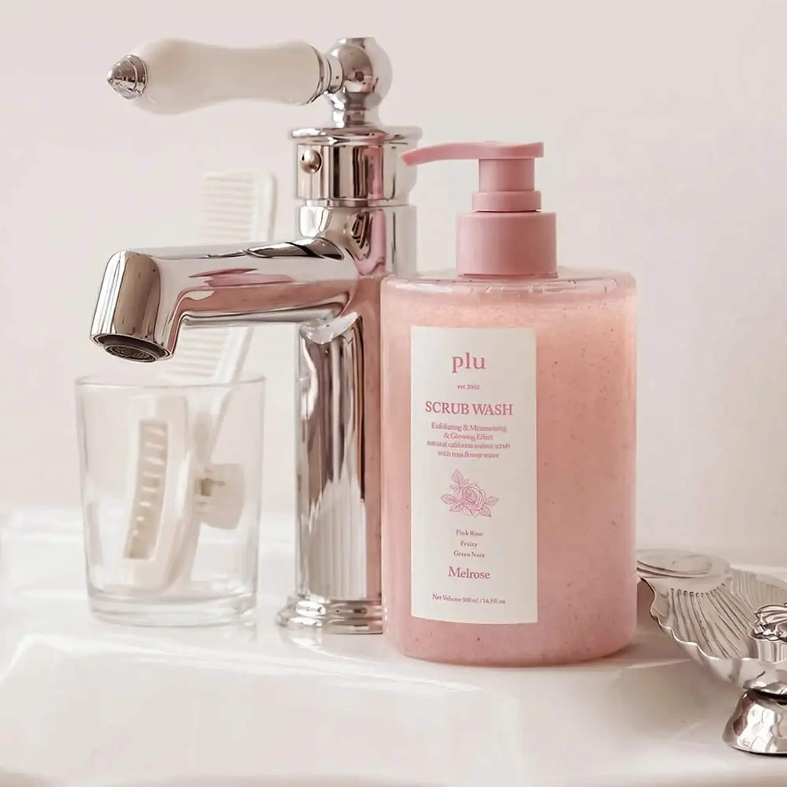 Gel de duș exfoliant pentru corp PLU Scrub Wash Melrose 500 g