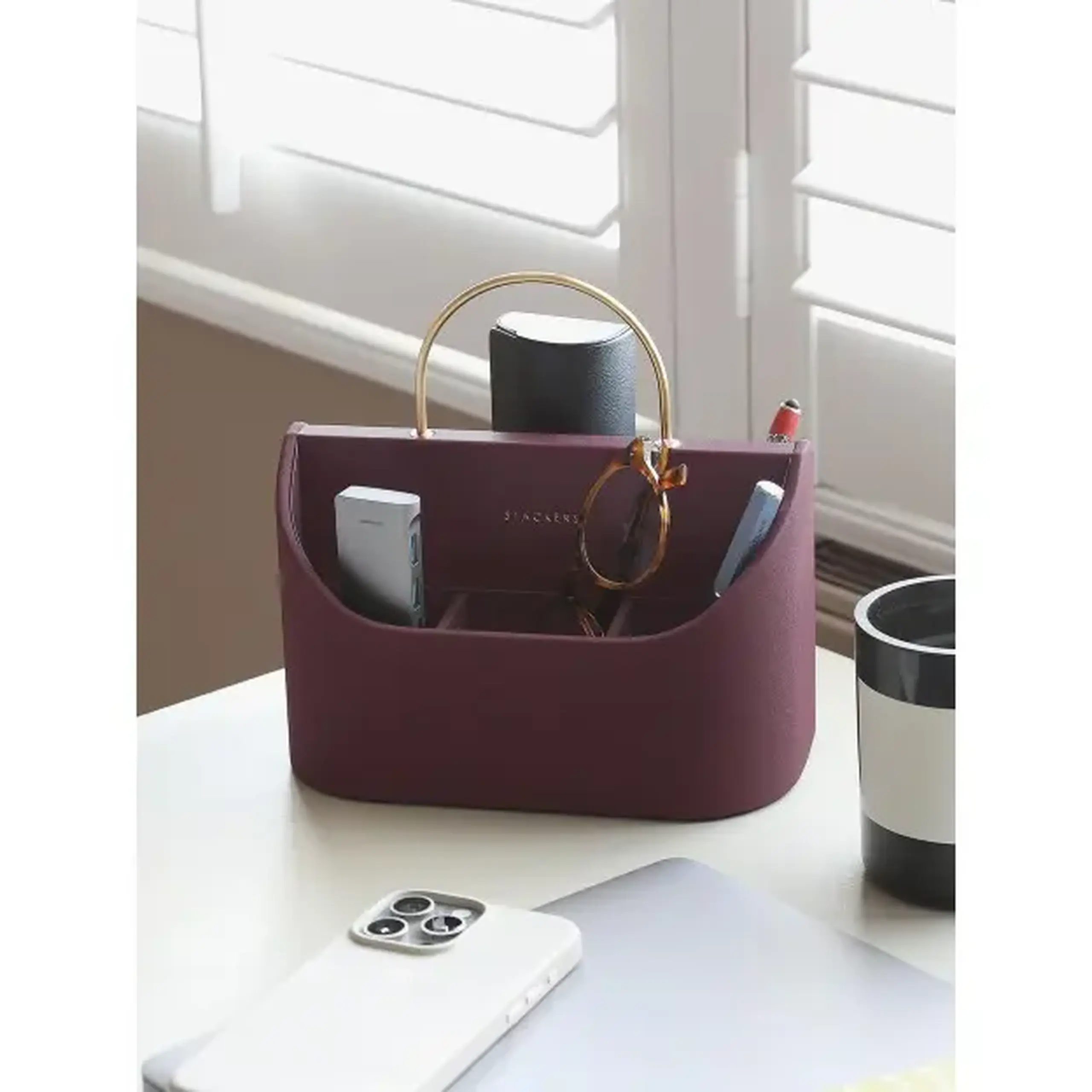 Organizator birou WITH