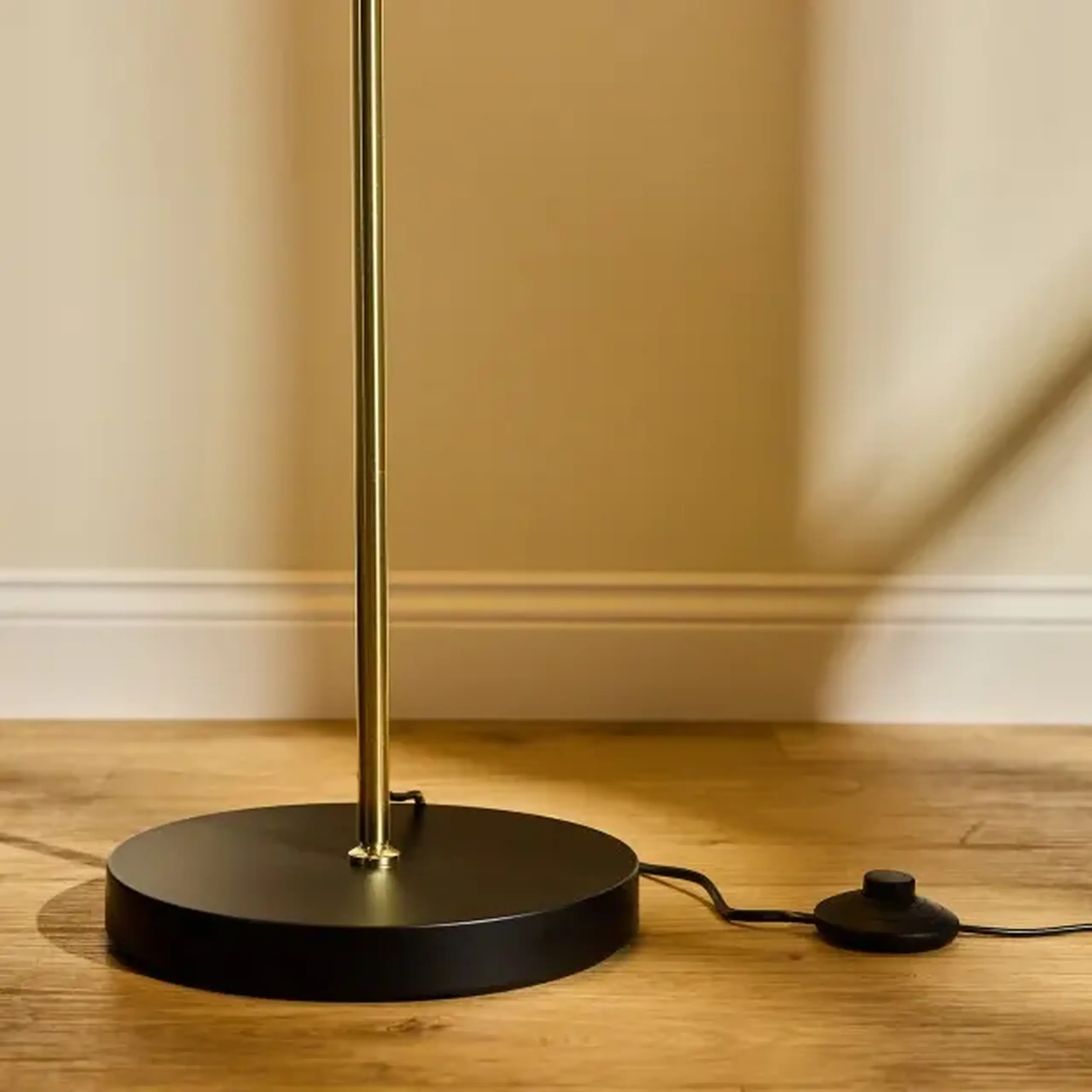 LAMPADAR FOY
