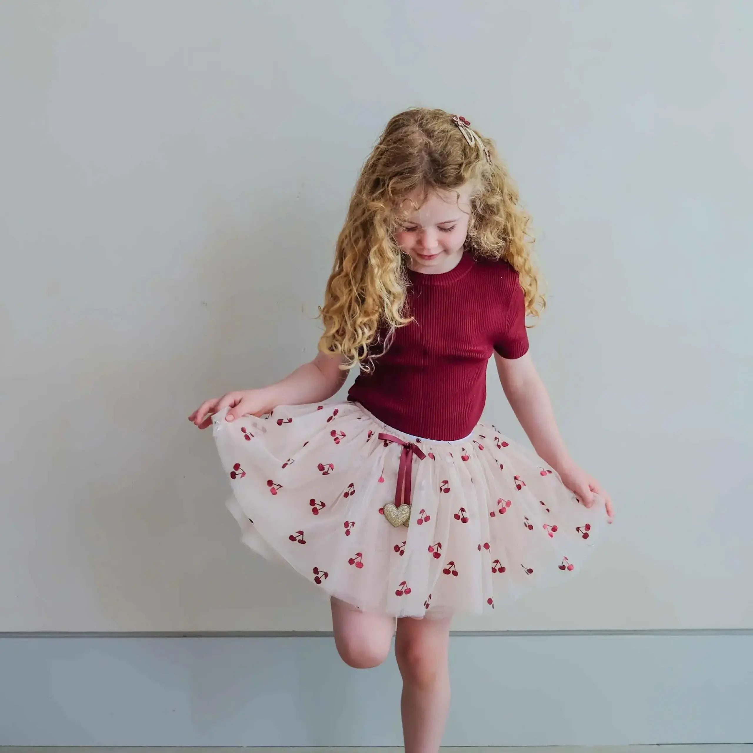 Fustiță tutu Cherries, bej cu cireșe — Mimi & Lula