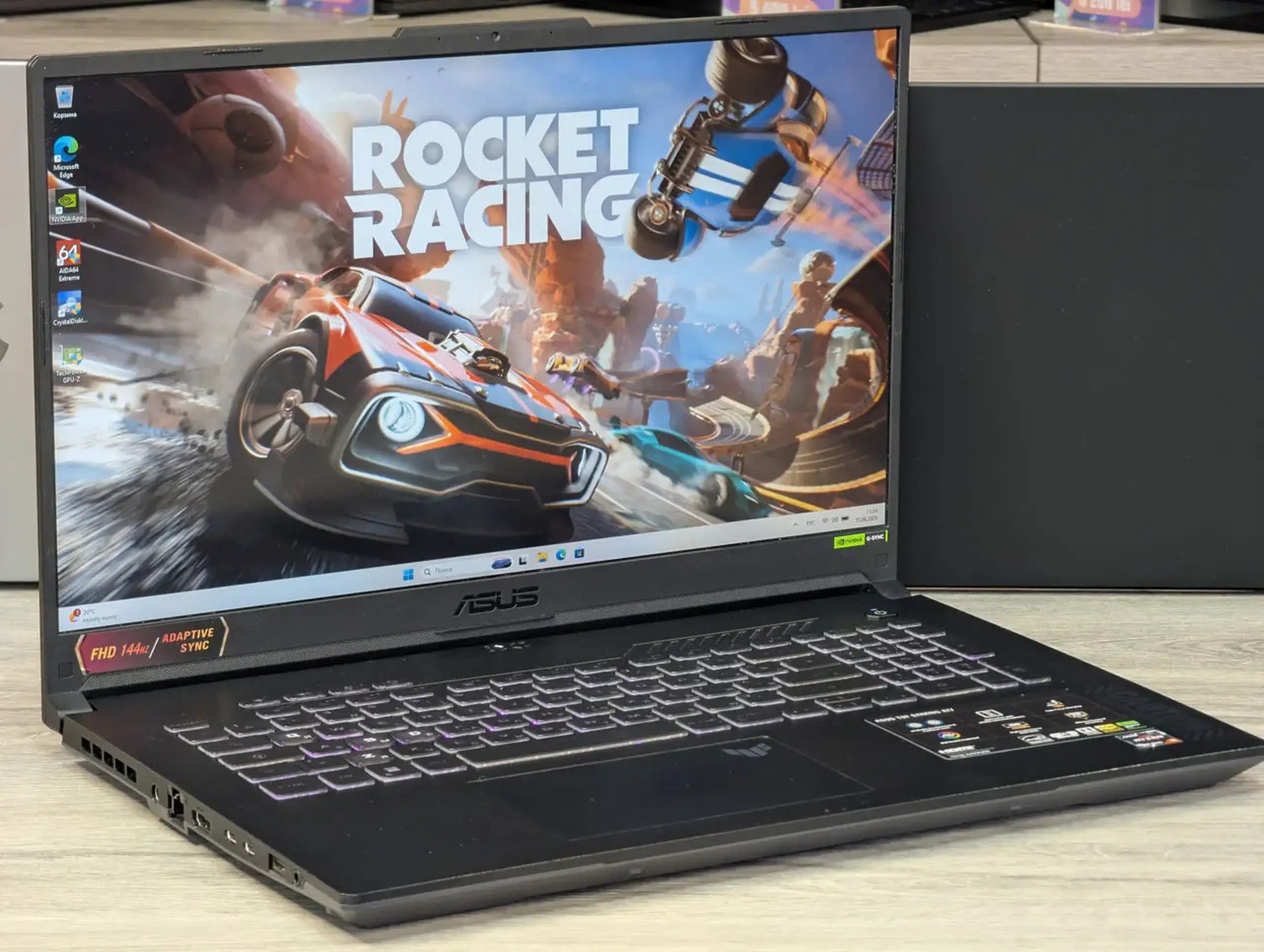 ASUS TUF Gaming A17 | Ryzen 5 6600HS | 16GB Ram | 512GB SSD SK hynix | RTX 4050 | 17.3"