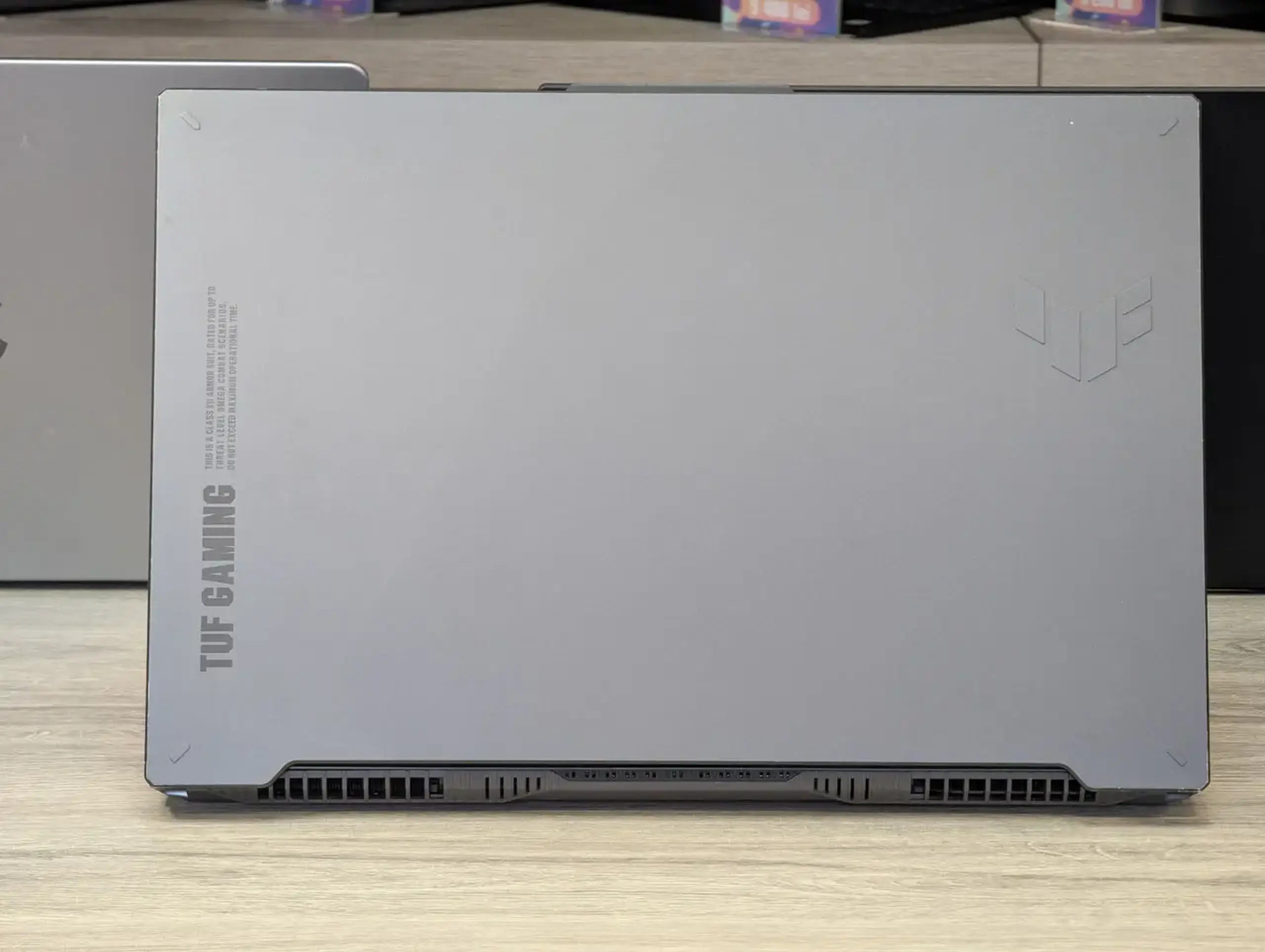 ASUS TUF Gaming A17 | Ryzen 5 6600HS | 16GB Ram | 512GB SSD SK hynix | RTX 4050 | 17.3"