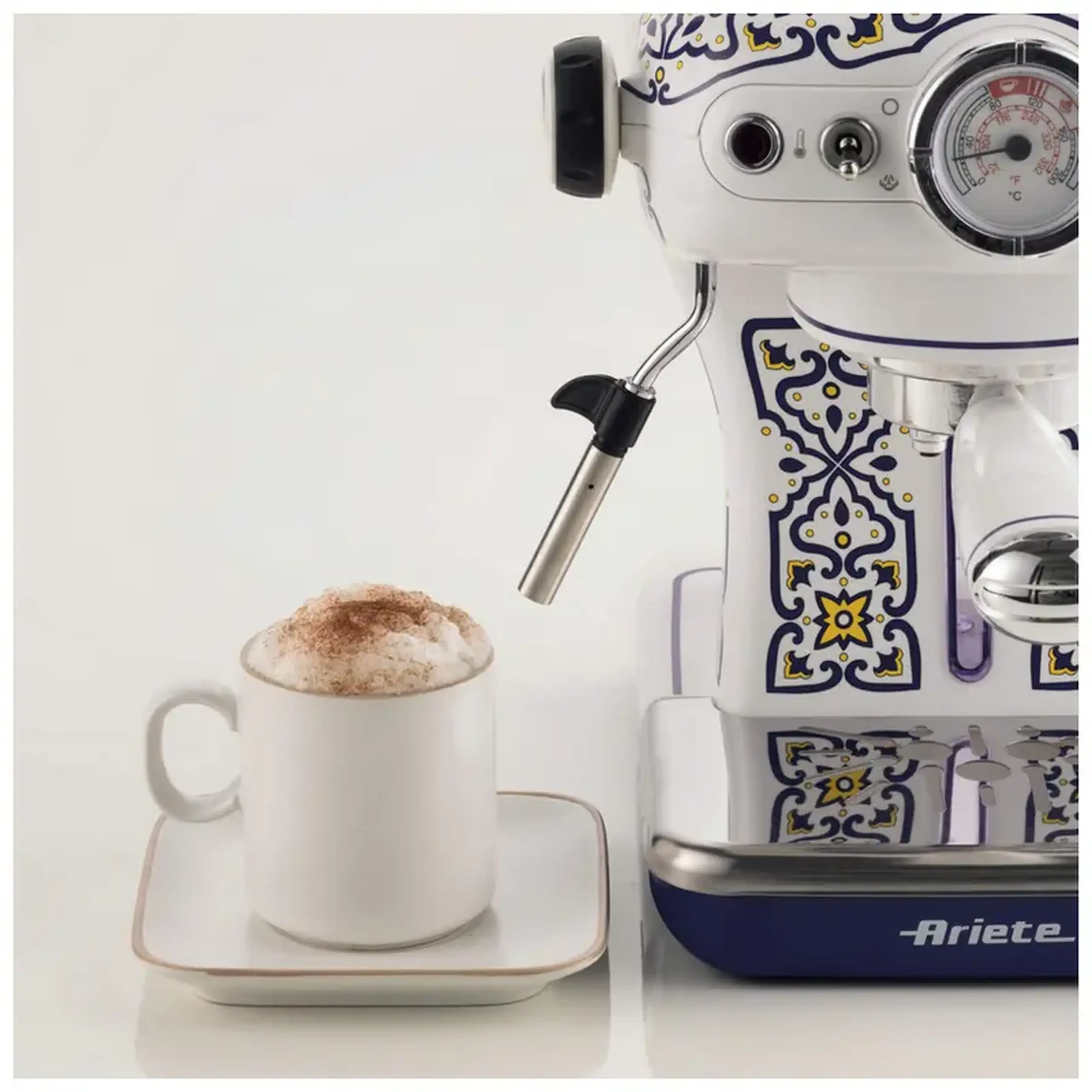 Cafetiera manuala Ariete Capri, 850W, Alb