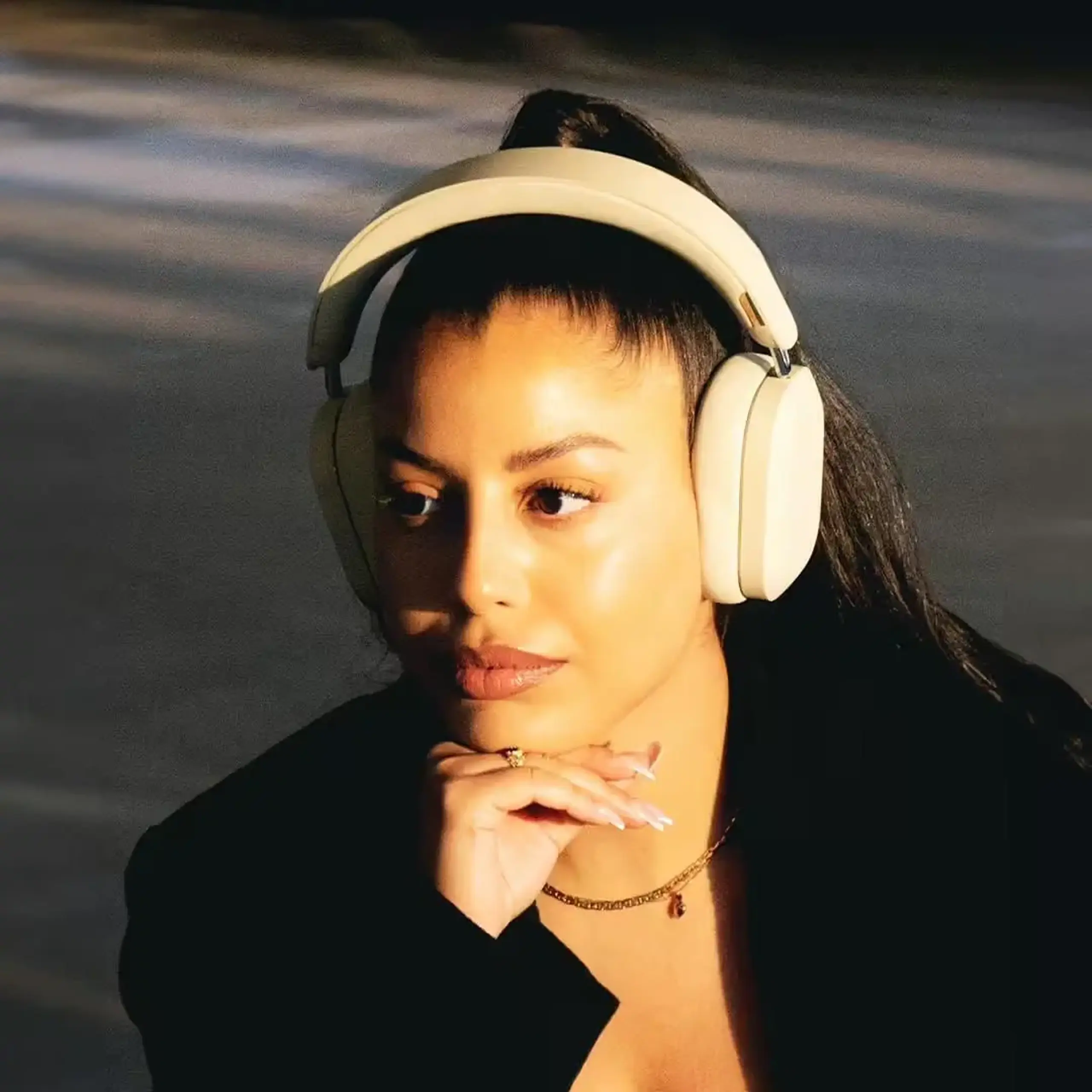 Căști fără fir Mondo by Defunc Headphone Over-Ear Greige
