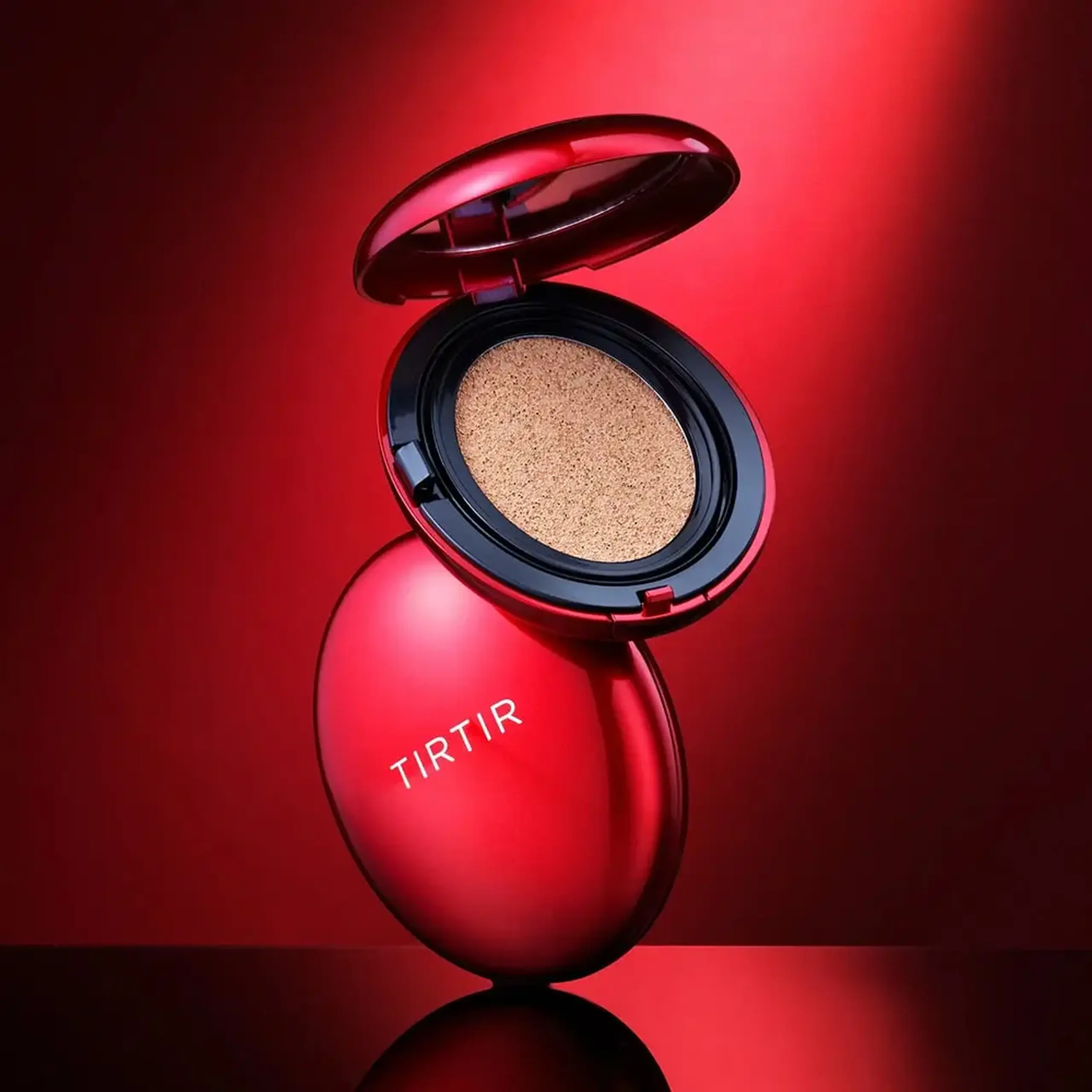 Cushion rezistent cu un finisaj semi-mat TIRTIR Mask Fit Red Cushion 33N Macchiato 1 18g