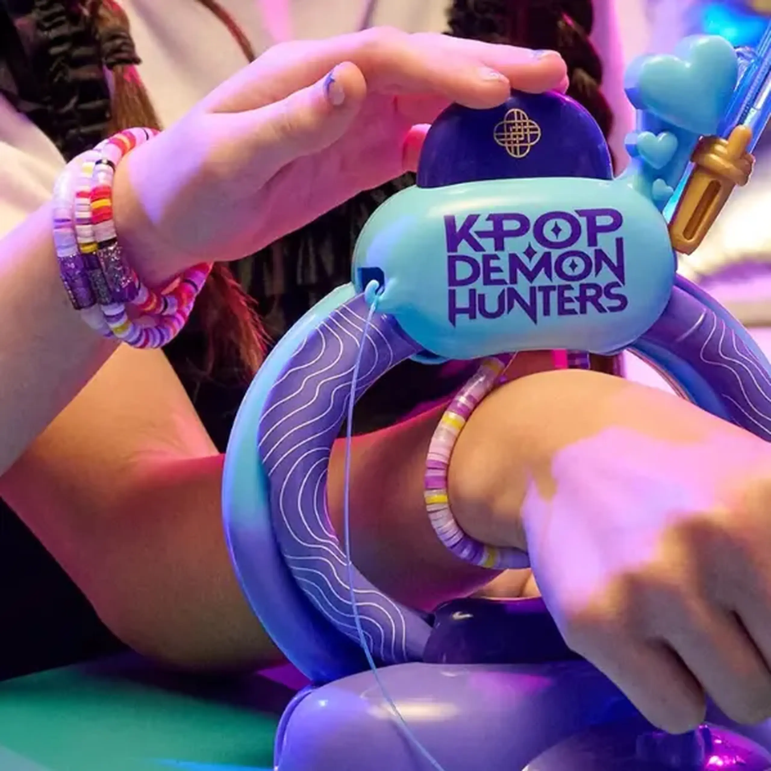Set pentru crearea brățărilor „KPop Demon Hunters”, 1200 mărgele
