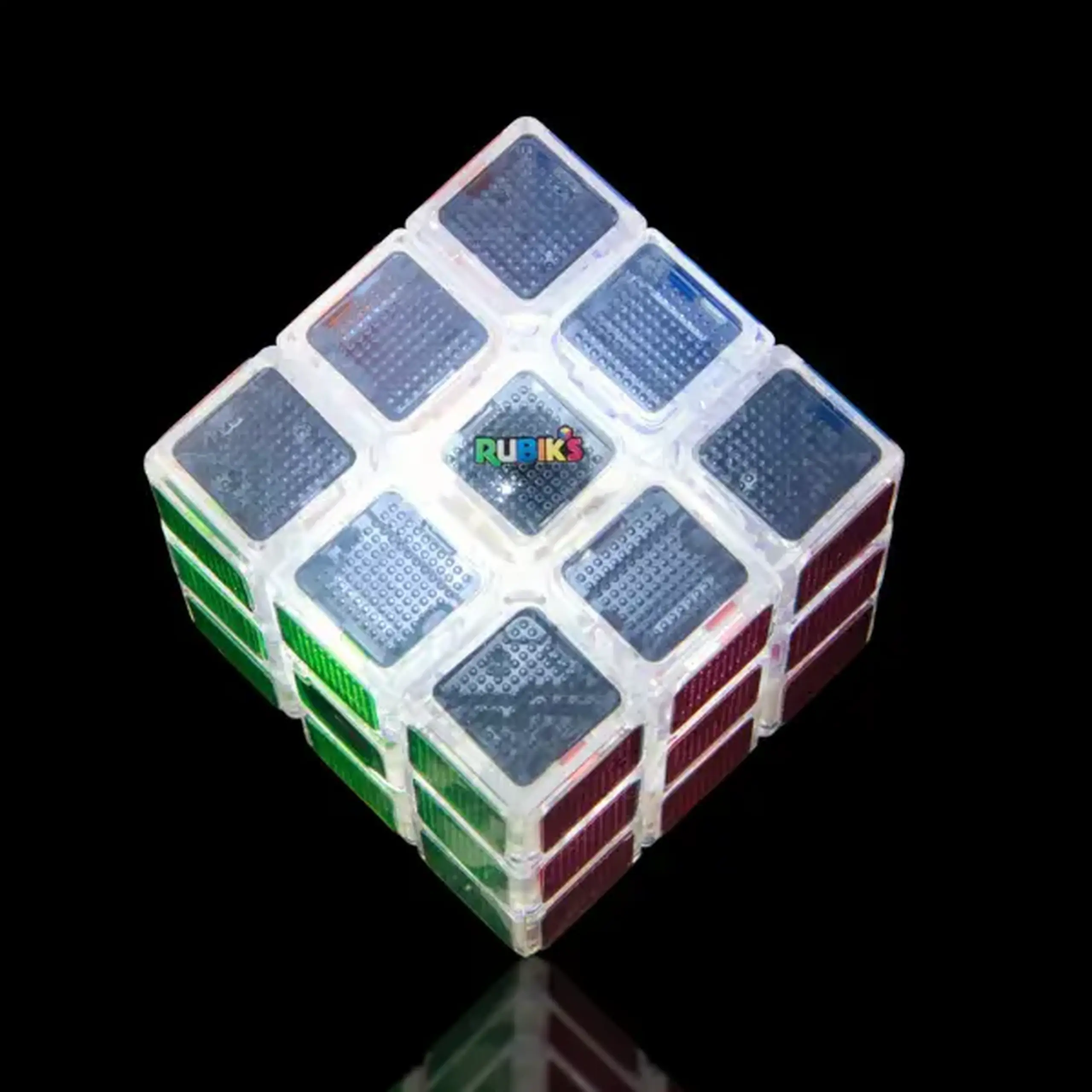 "Cubul Rubik", cu avertisment luminos