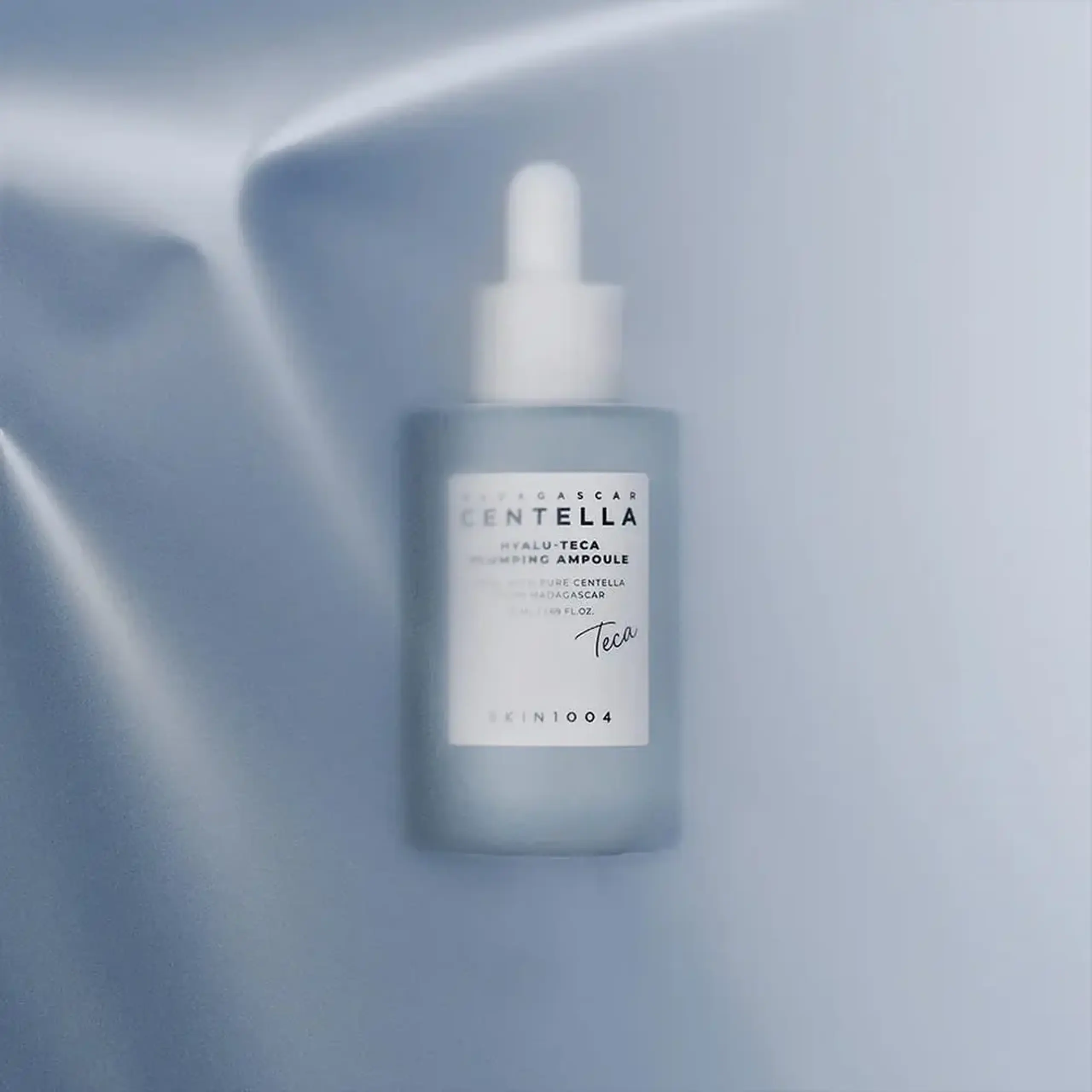 Ser -ampoulă intensiv hidratantă SKIN1004 Madagascar Centella Hyalu-Teca Plumping Ampoule 50ml
