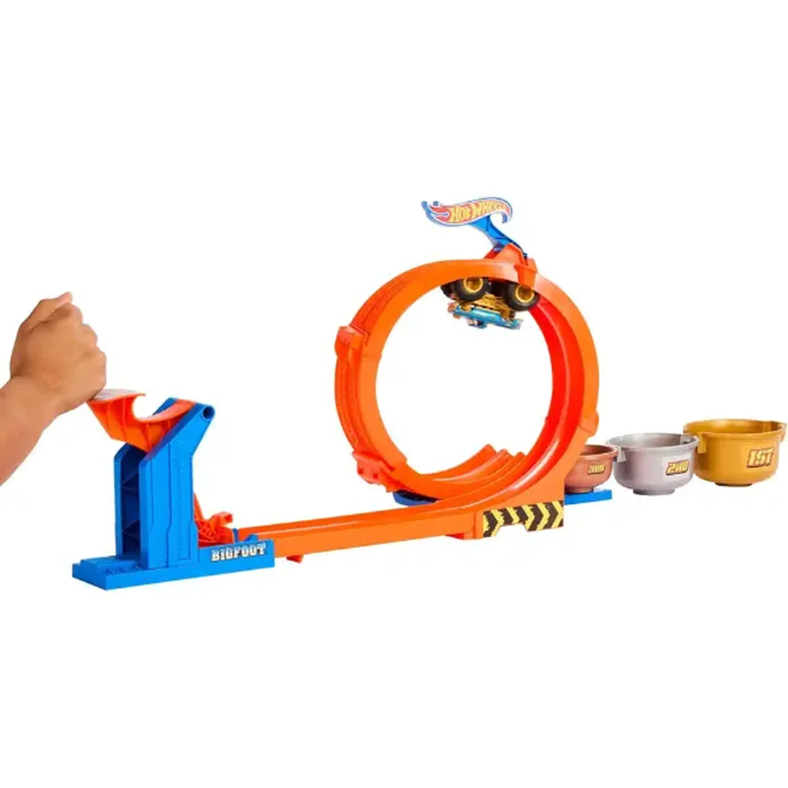 Hot Wheels Monster Trucks "Loop-And-Flip Trophy Challenge"
