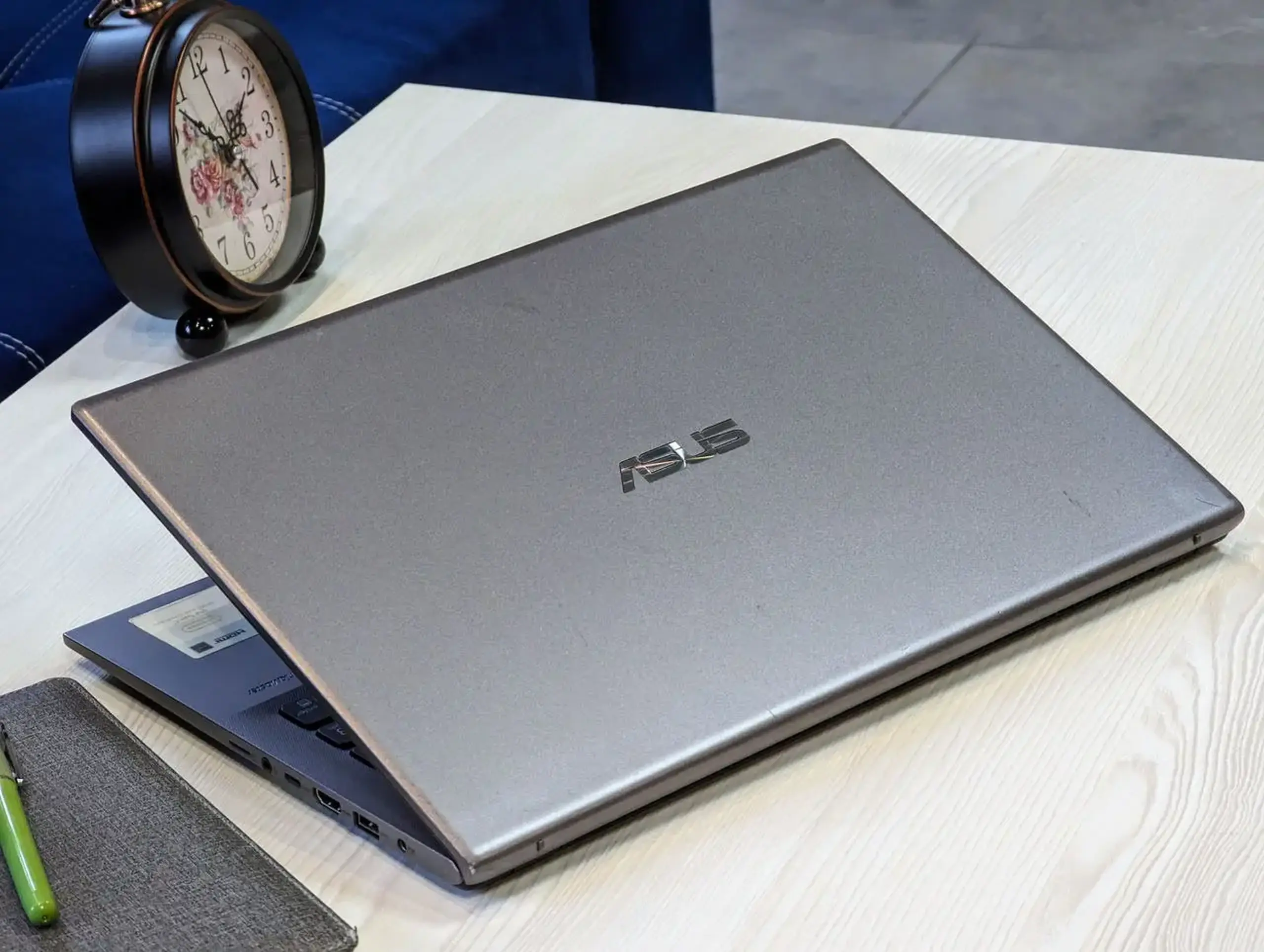 ASUS Vivobook 15 M1502Q | Ryzen 7 5800HS | 16GB | SSD 512GB | 15,6″ Full HD TN