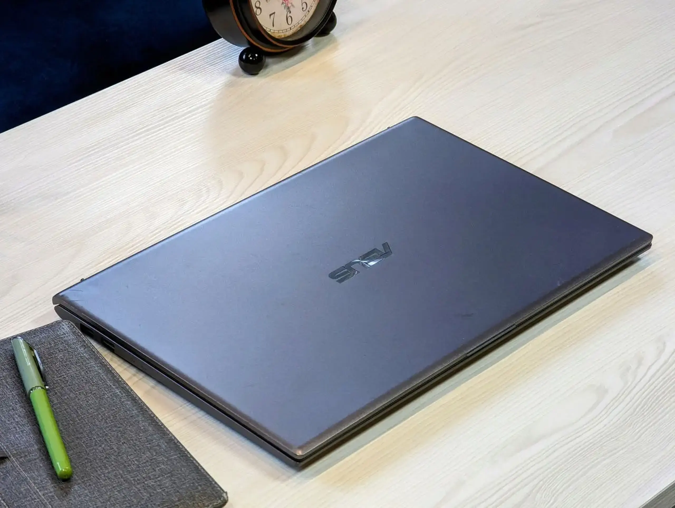 ASUS Vivobook 15 M1502Q | Ryzen 7 5800HS | 16GB | SSD 512GB | 15,6″ Full HD TN