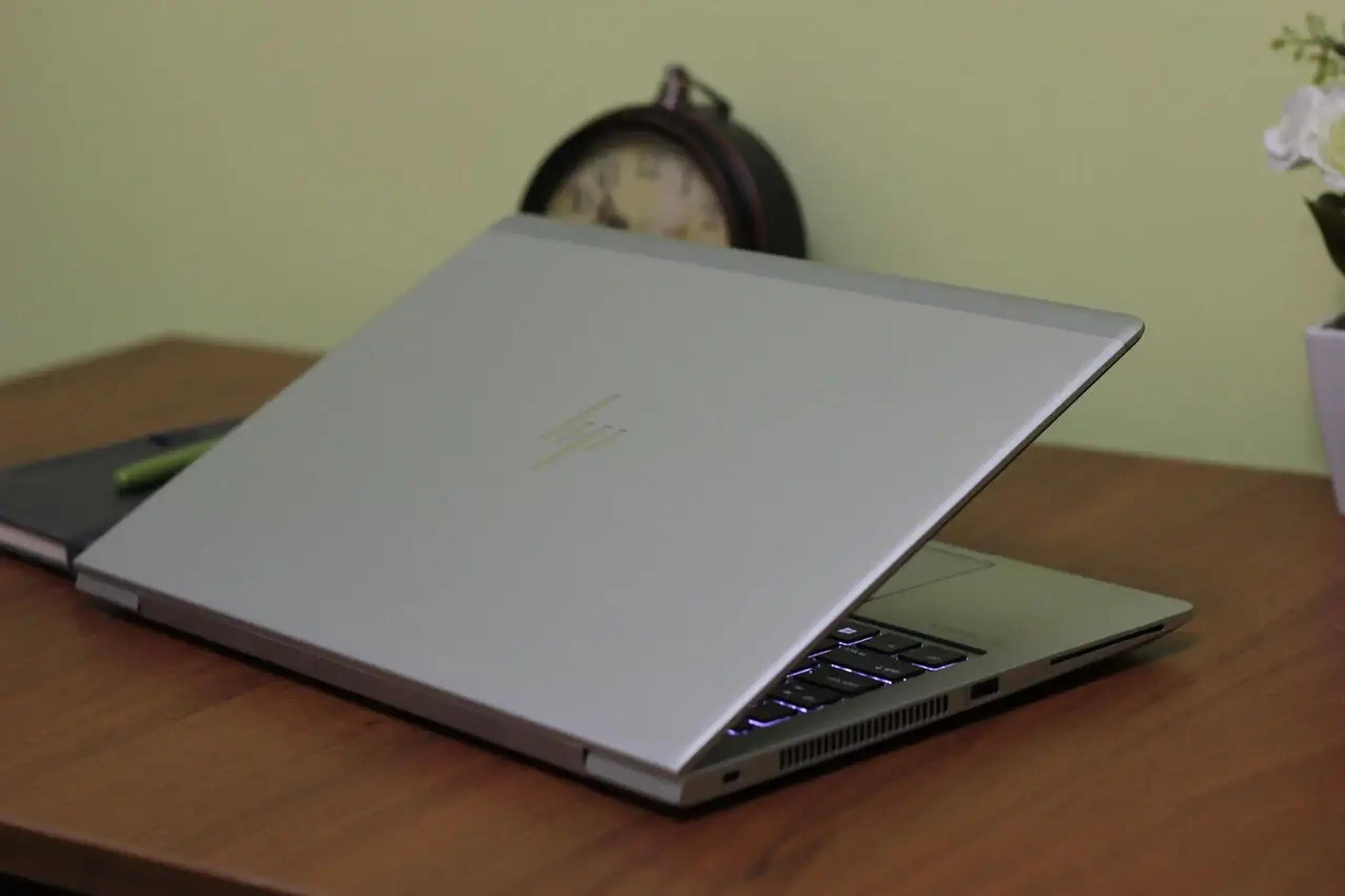 HP EliteBook 840 G6 4WG30AV | i5-8365U | 16GB RAM | 256GB SSD | 14″ FHD IPS | Silver