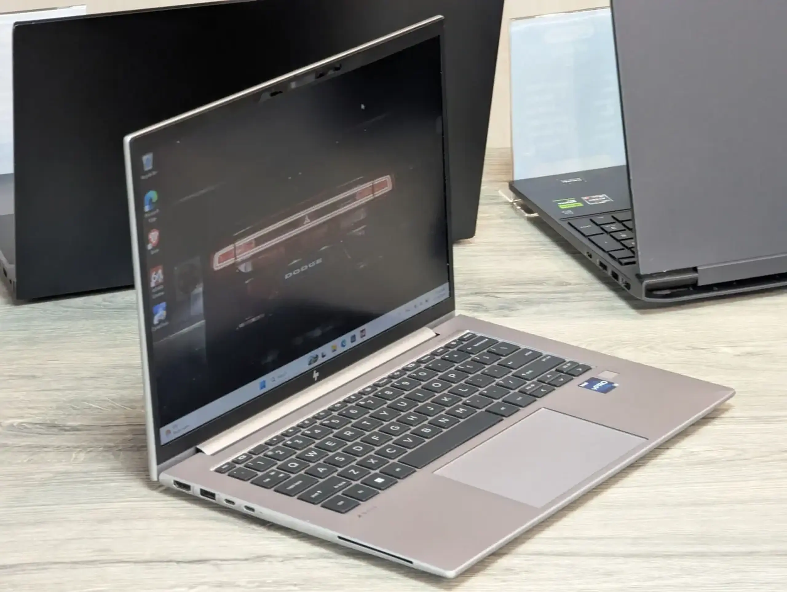 HP ZBook Firefly 14 G10 | i7-1370P | 16GB Ram | 512GB