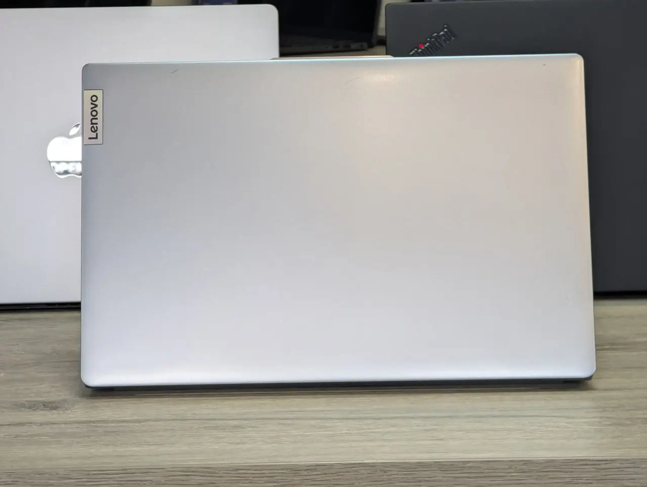 Lenovo IdeaPad Slim 3 | Core i3-N305 | 8GB RAM | SSD 256GB | Intel UHD | 15.6″ Full HD