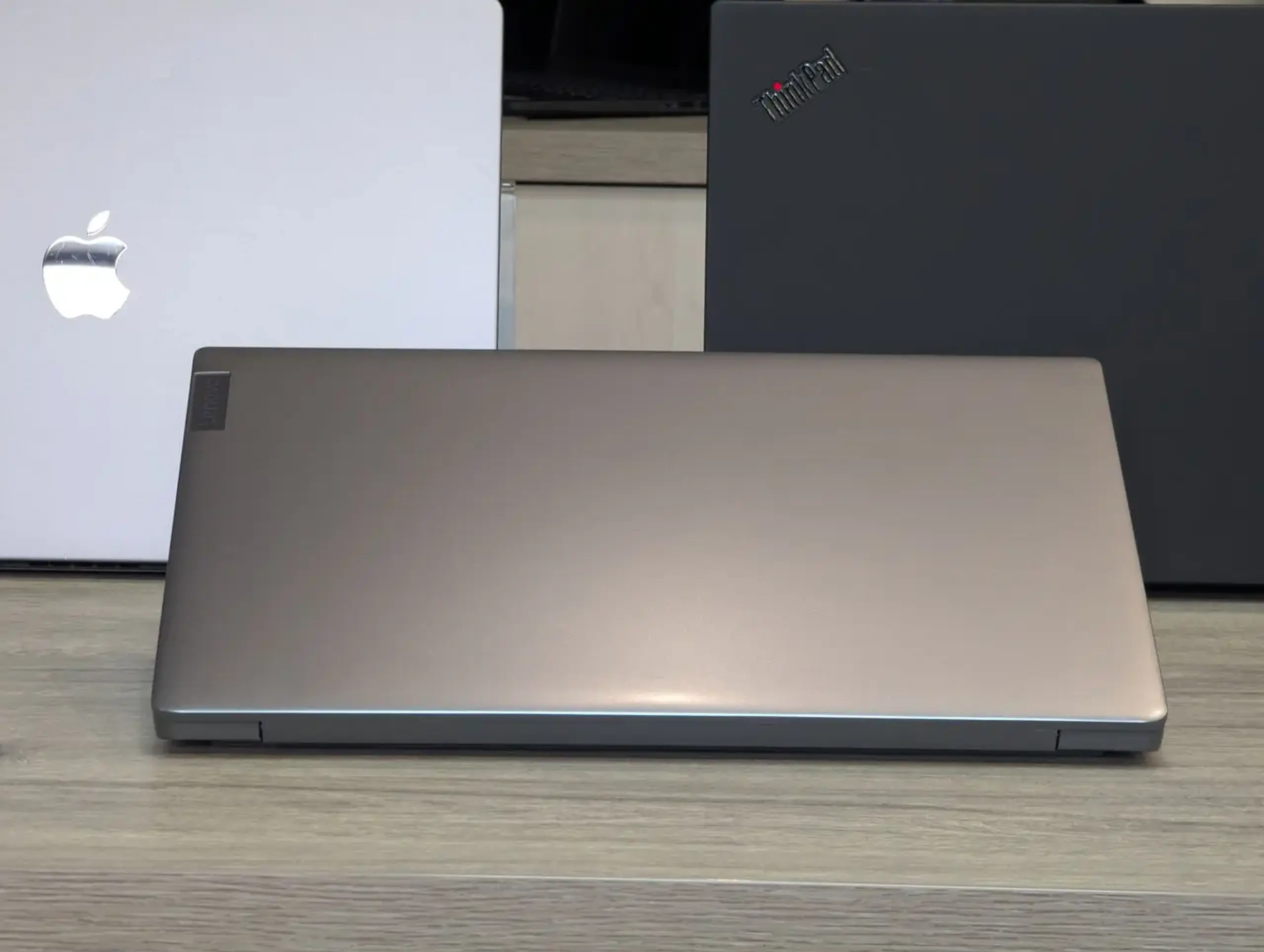 Lenovo IdeaPad Slim 3 | Core i3-N305 | 8GB RAM | SSD 256GB | Intel UHD | 15.6″ Full HD