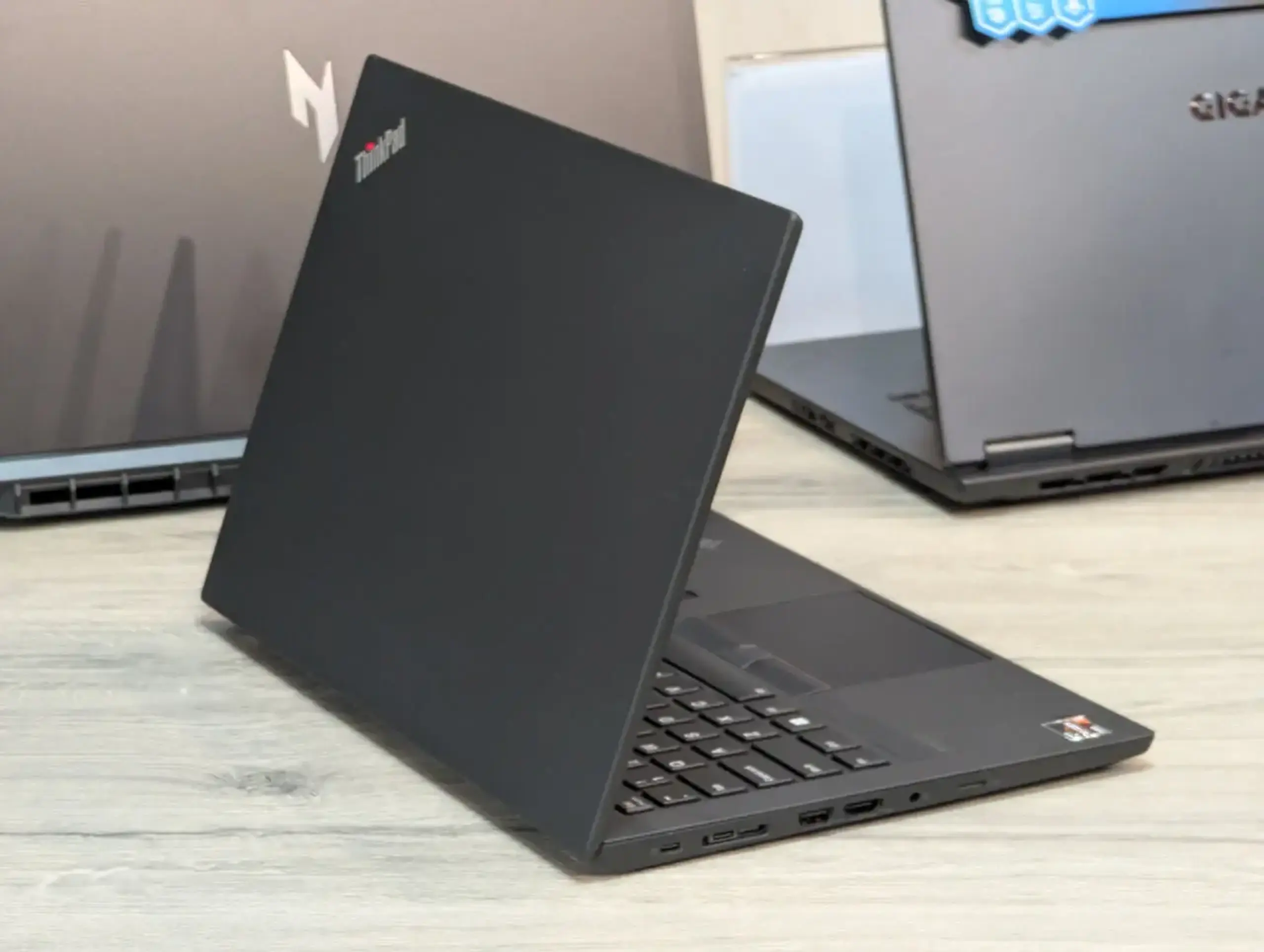 Lenovo ThinkPad T14 Gen 2 | Ryzen 5 PRO 5650U | 16GB RAM | SSD 512GB | 14″ Full HD IPS