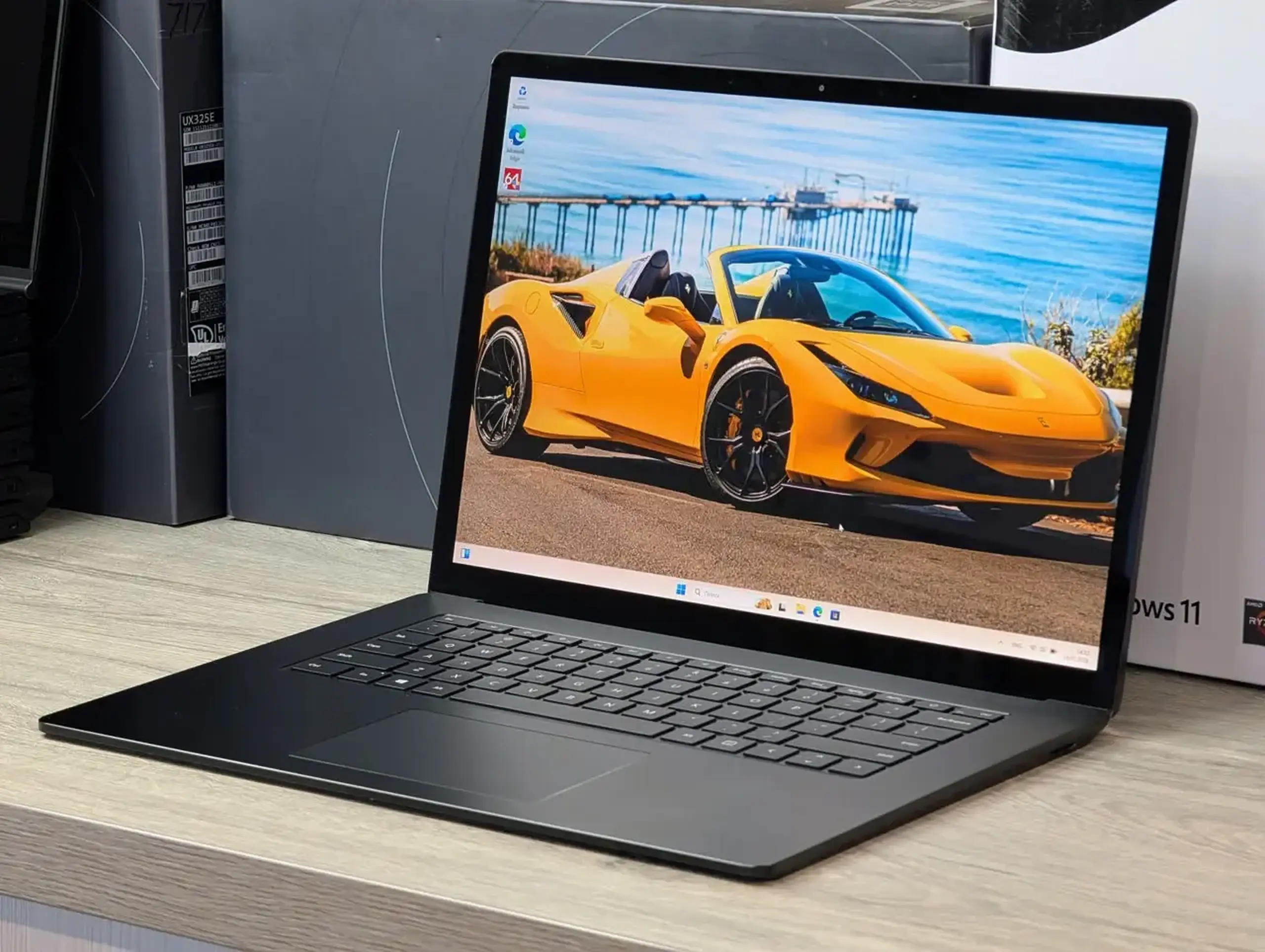 Microsoft Surface Laptop 3 | i7-1065G7 | 32GB RAM | 1TB SSD | 15″ Touch