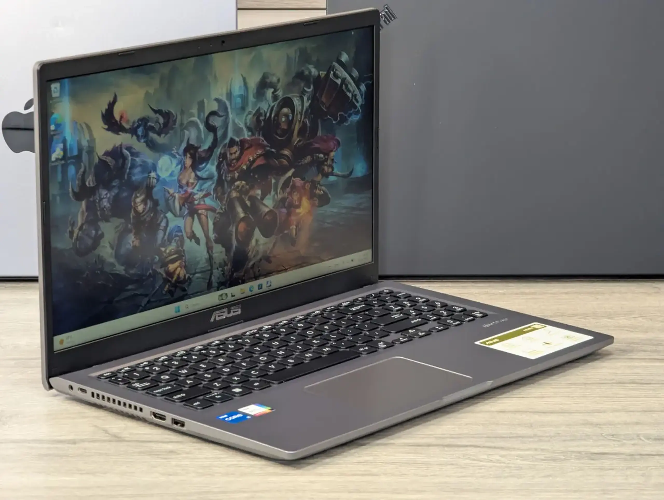 ASUS Vivobook 15 X1504Z | Core i3-1215U | 12GB | SSD 512GB | Grade B